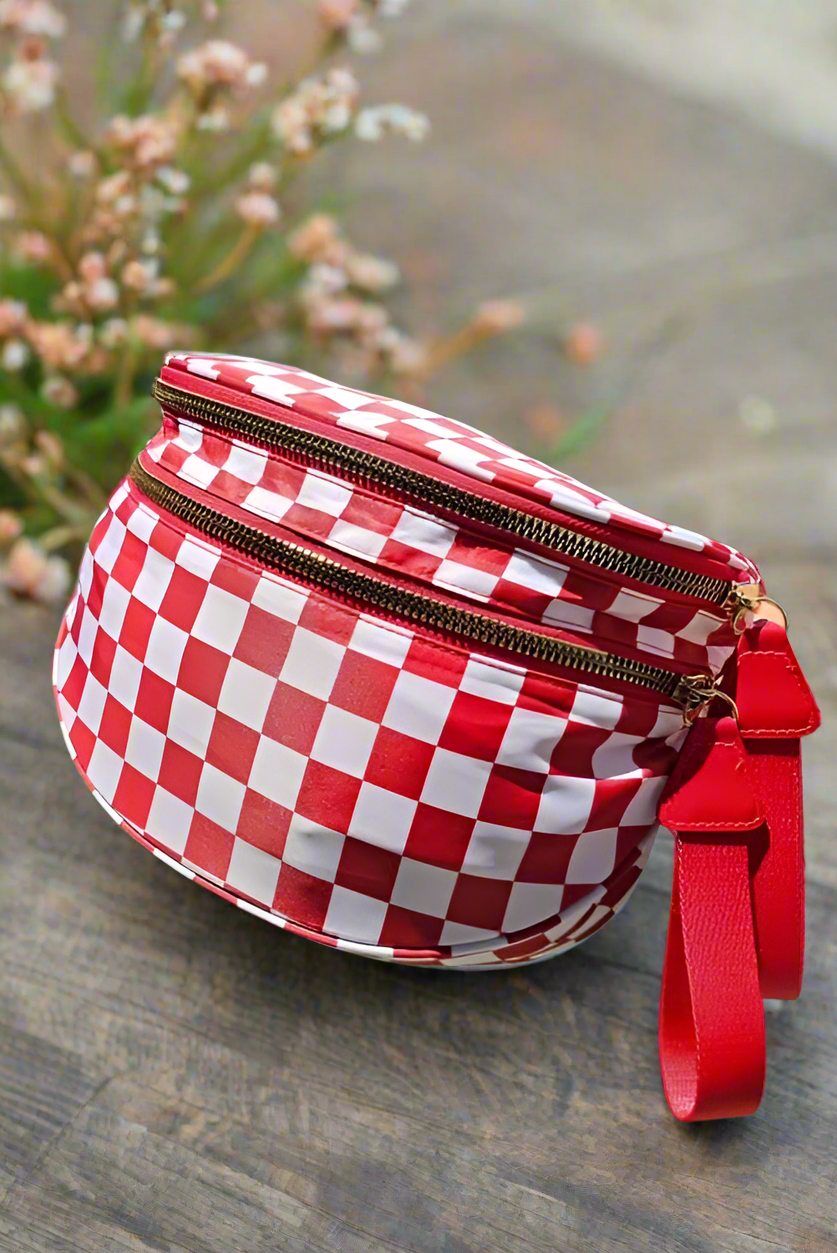 PREORDER: Street Chic Crossbody (ETA: Beginning of October) - BFF Here