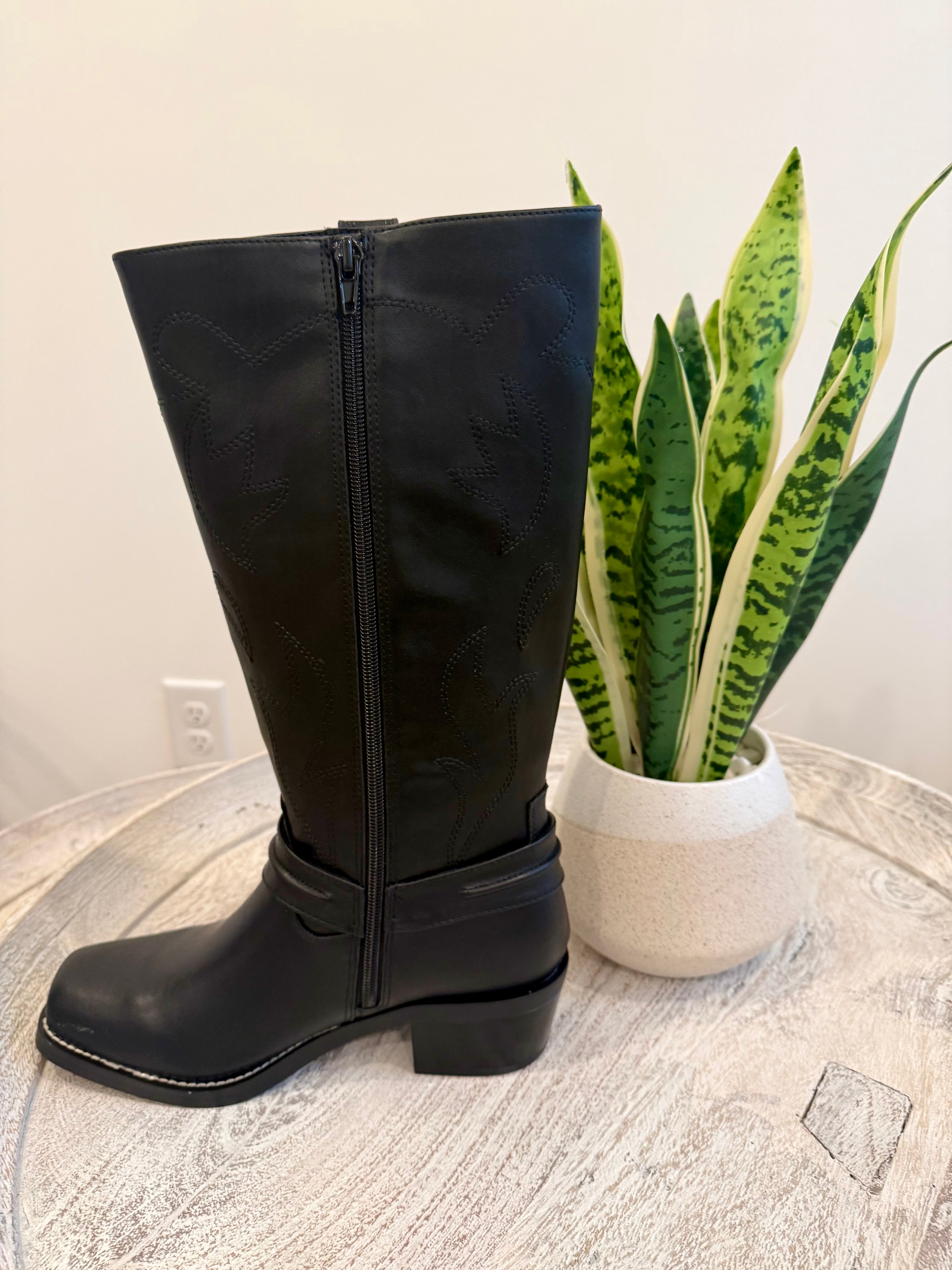 Diego – Black | by MIA Shoes / Array (Ships 2-3 weeks) - BFF Here