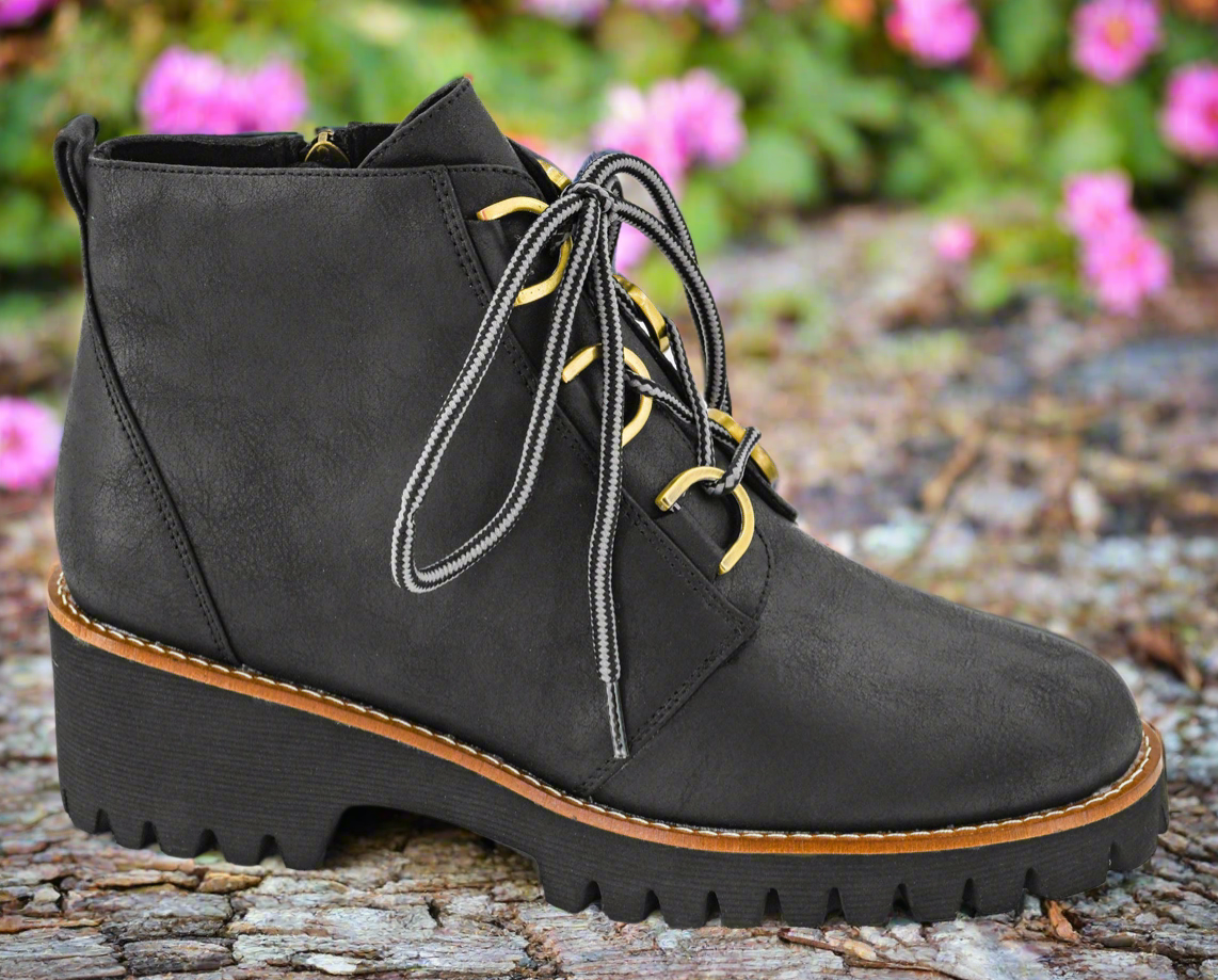 Trail Ride / Black by Corkys (ETA: Mid of September) - BFF Here