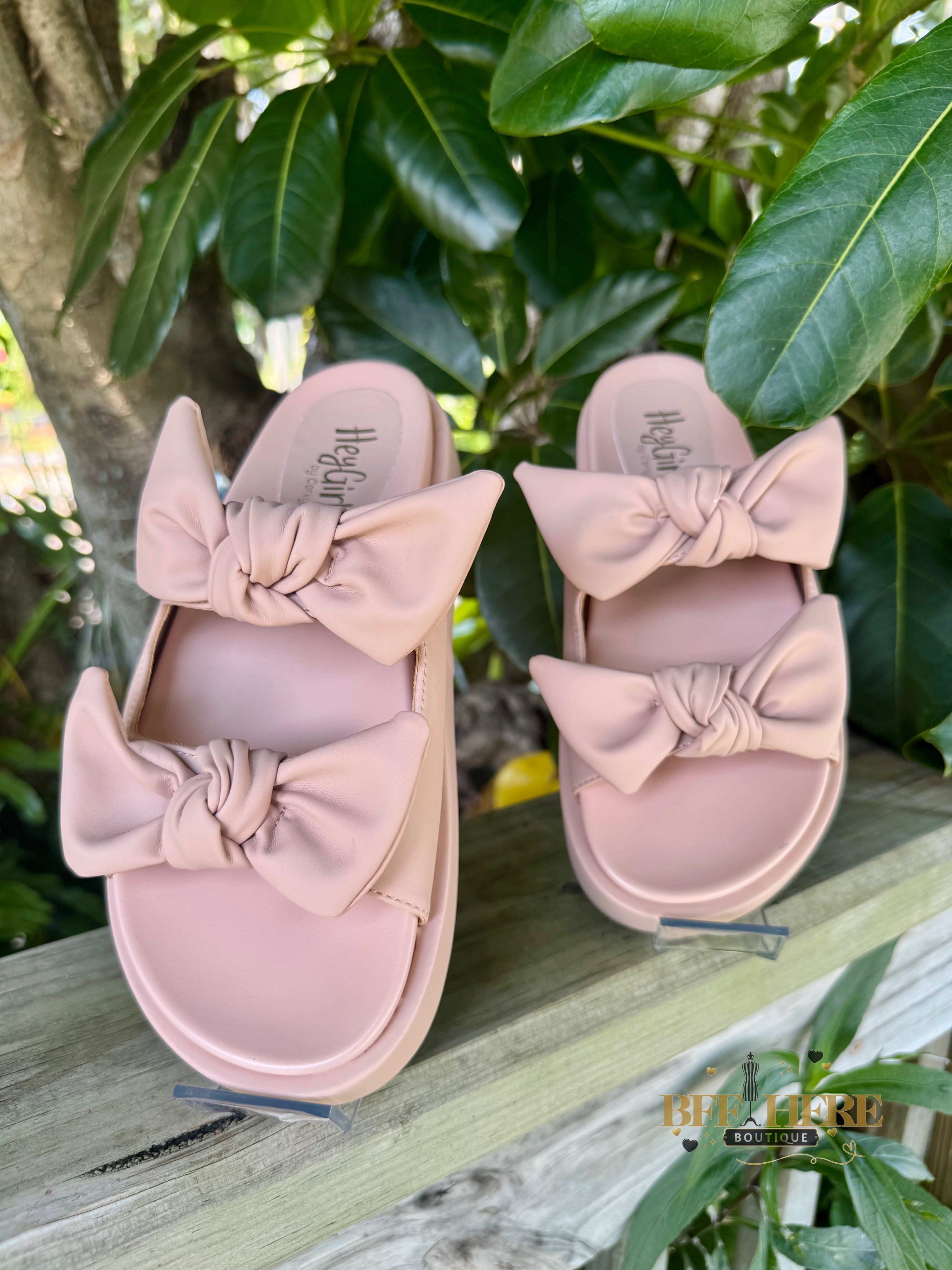 Lil Bit Knotty / Blush by Corkys - BFF Here