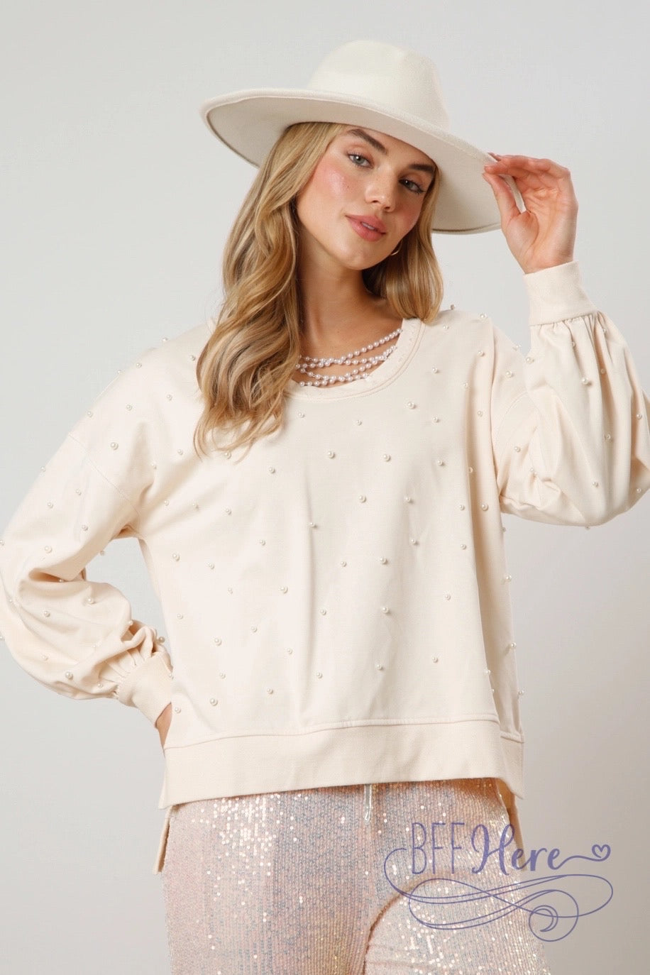 PREORDER: Elegant Pearl-Embellished Spread Top: A Fusion of Luxury and Style Ships Middle Of December ) - BFF Here