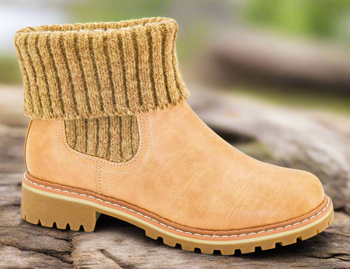 Quiver / Camel by Corkys (ETA: Beginning of October) - BFF Here