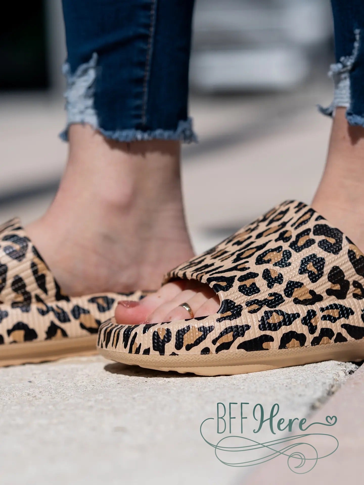 Wildcat Cozy Slides – Fierce Comfort / Brown Leopard - BFF Here