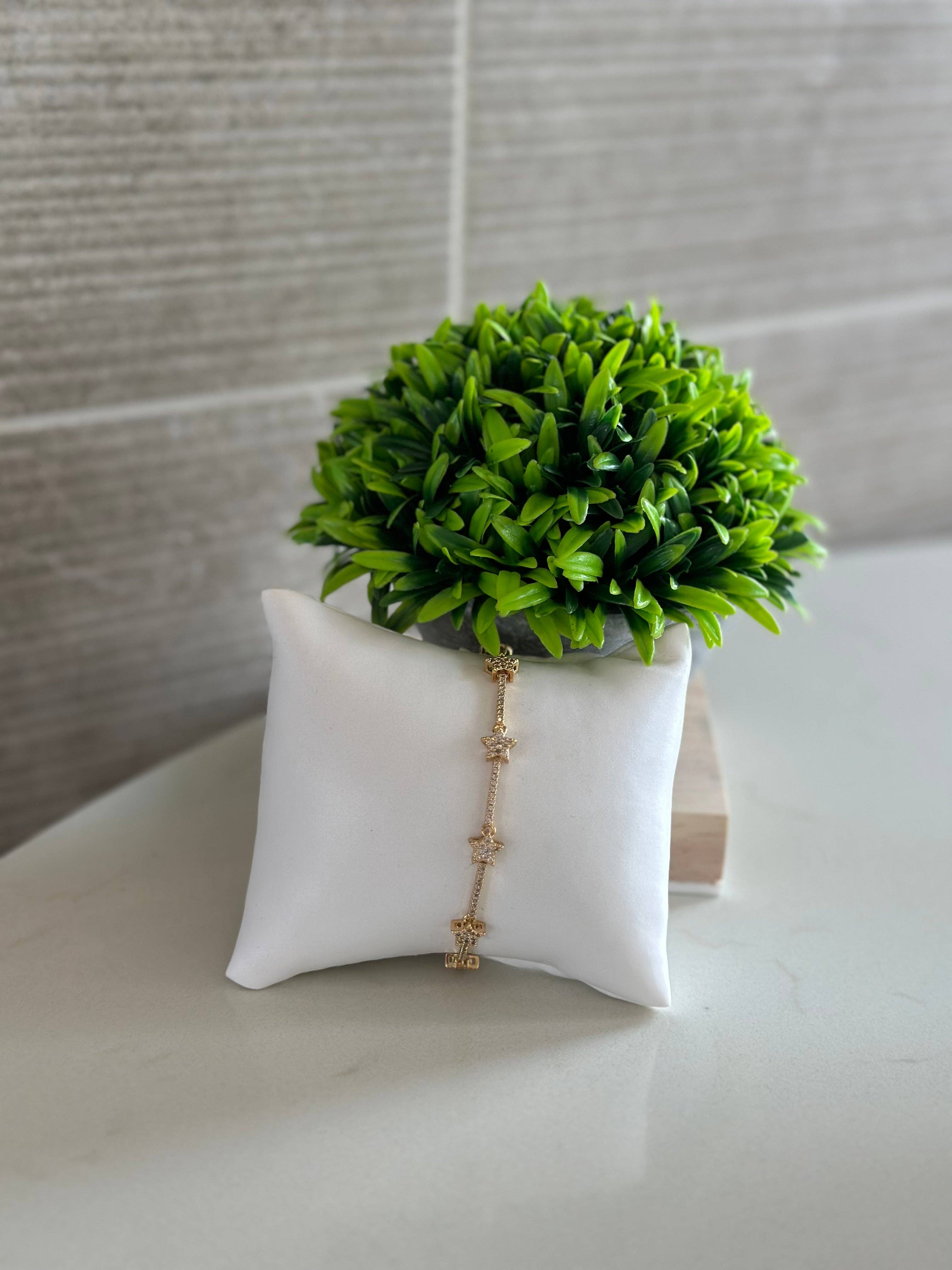 Stellar Sparkle Star Bracelet / Gold - BFF Here