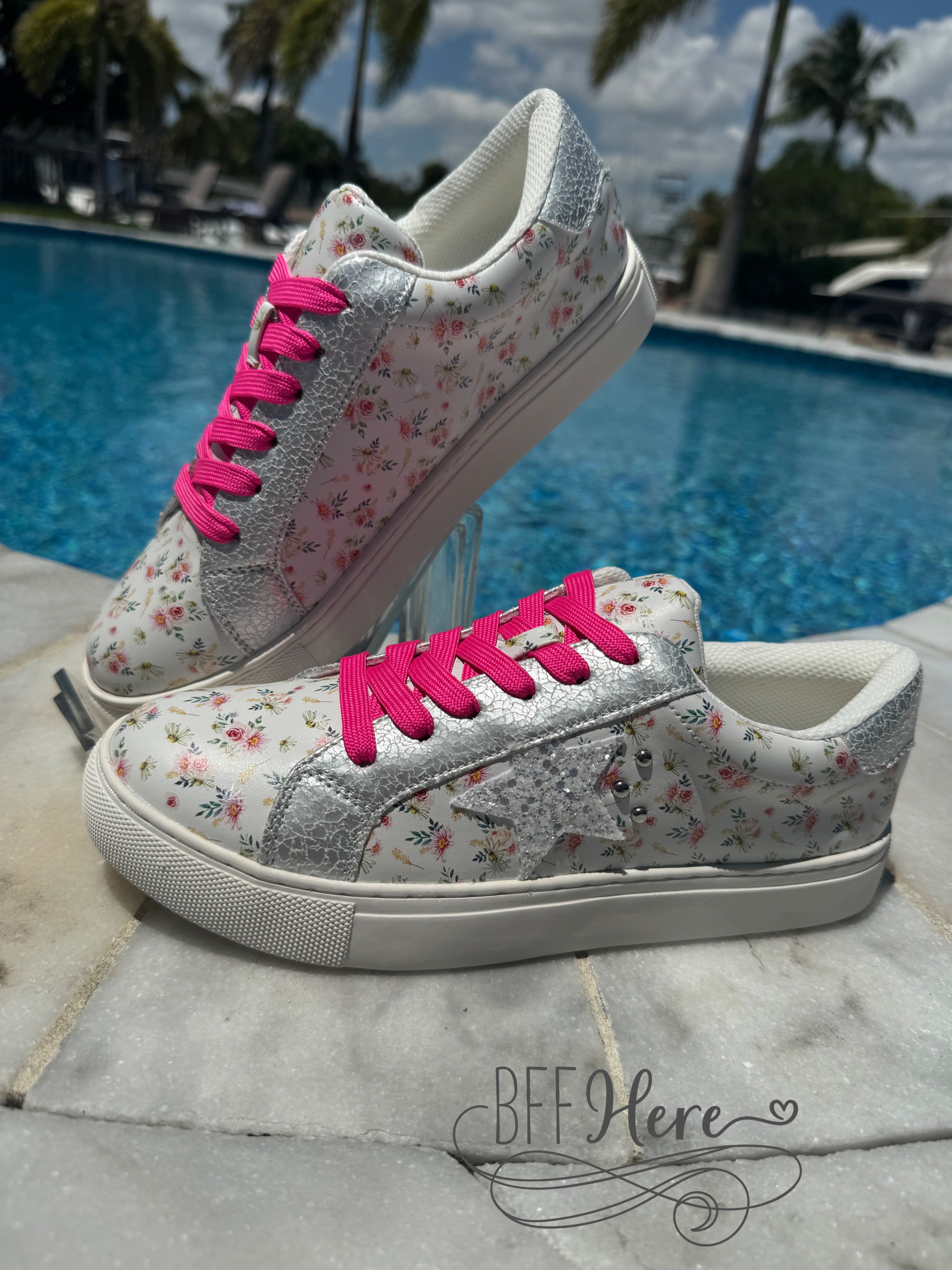 Supernova - White Ditzy Flower by Corkys - BFF Here