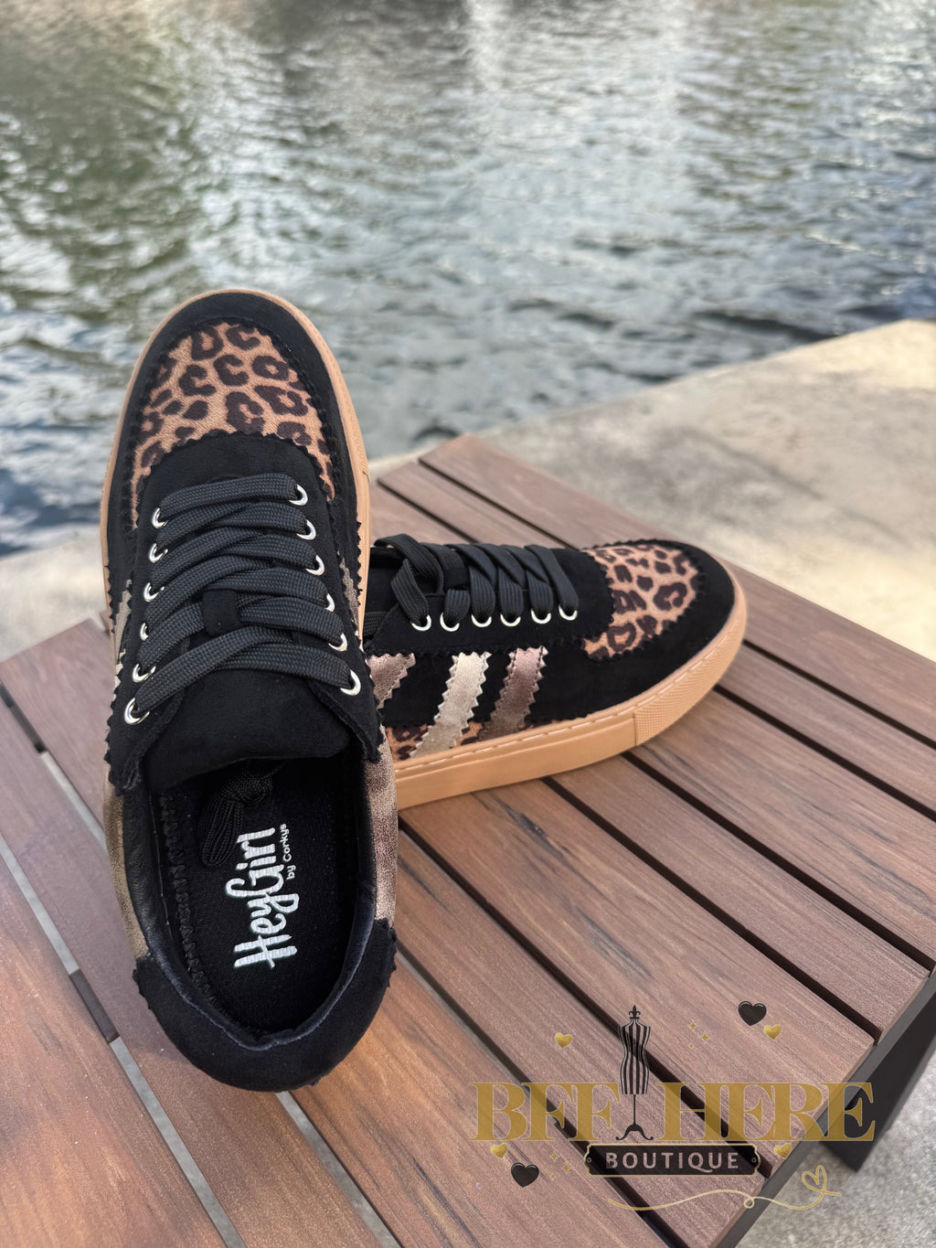 Rizz / Black by Corkys - BFF Here