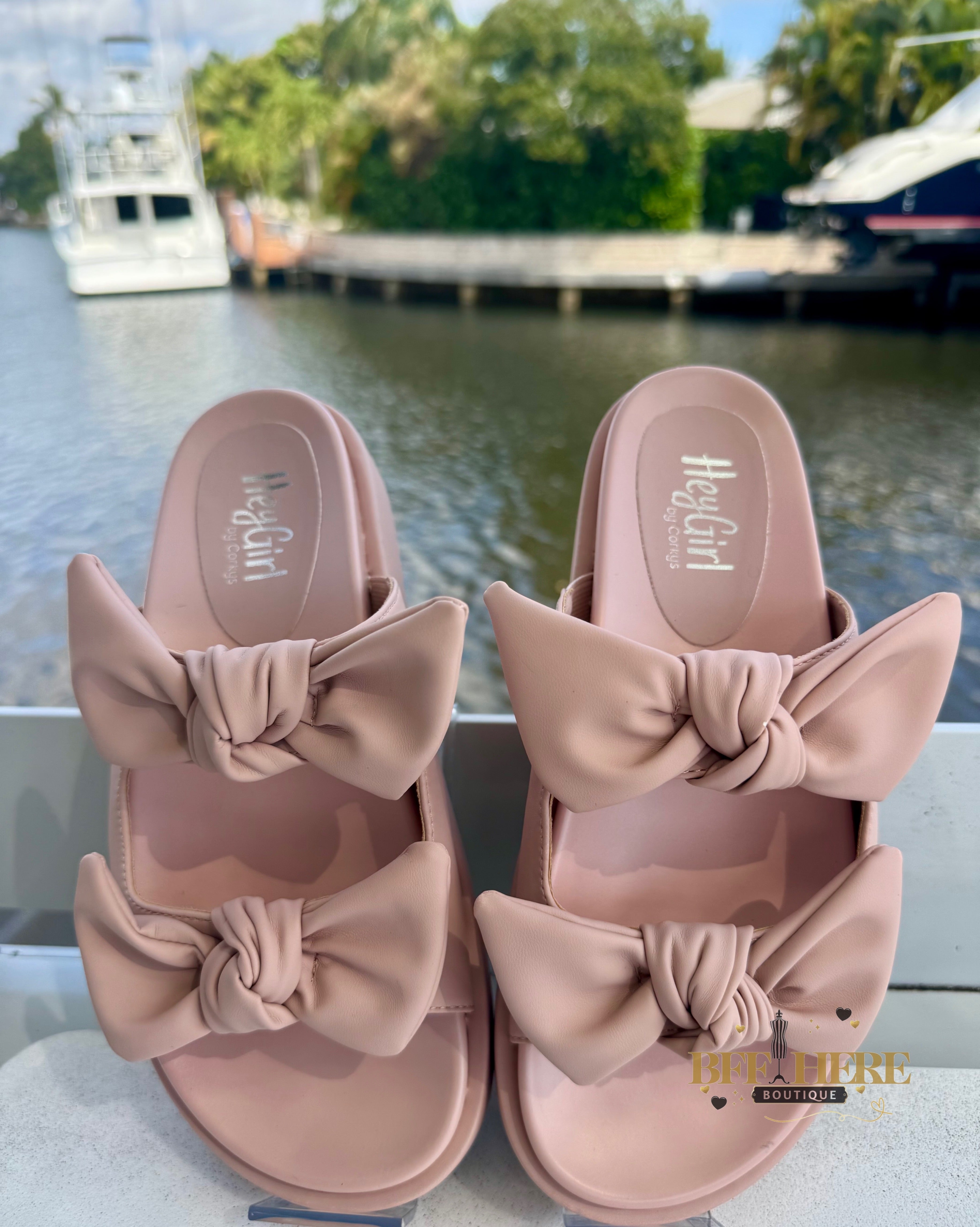 Lil Bit Knotty / Blush by Corkys - BFF Here