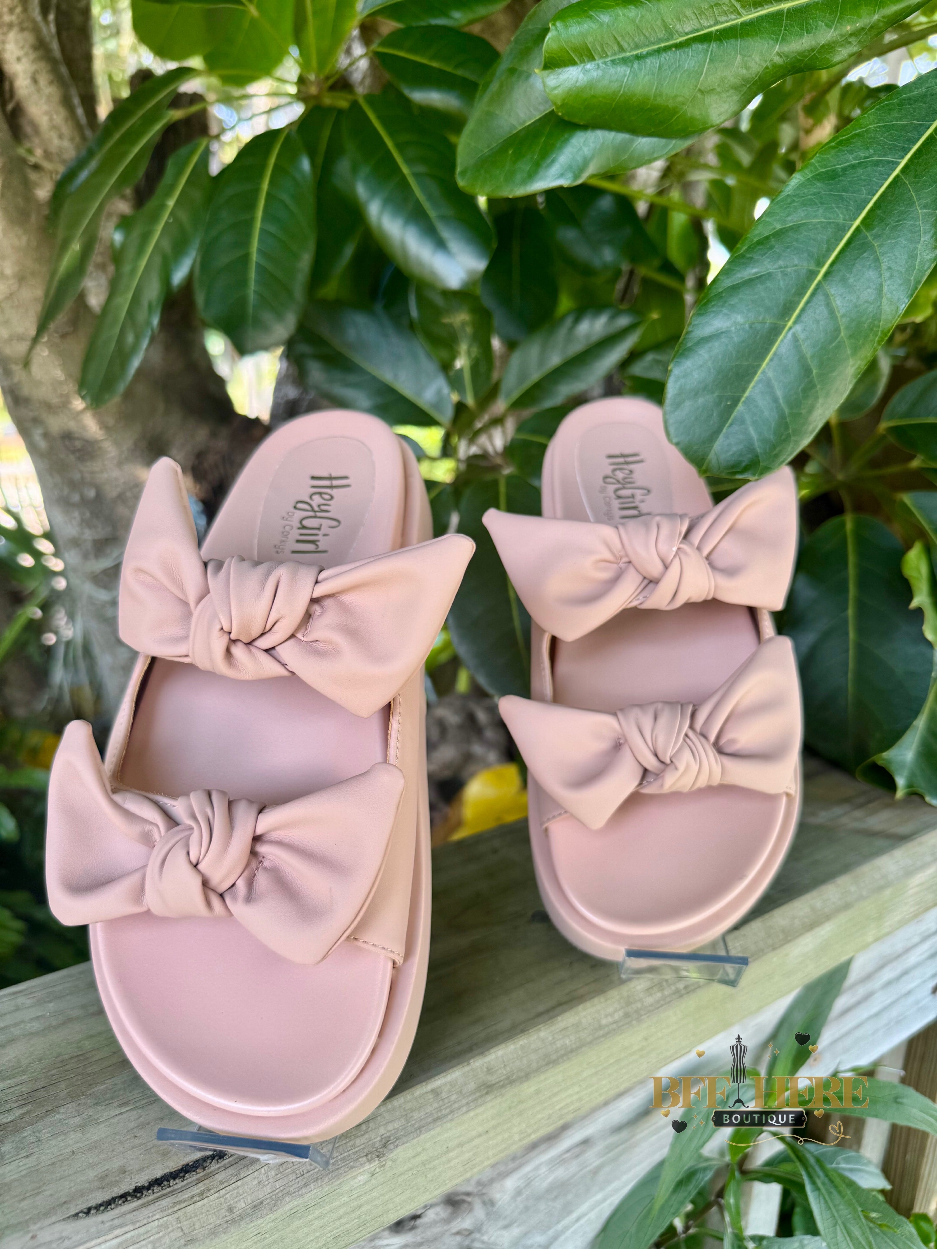 Lil Bit Knotty / Blush by Corkys - BFF Here