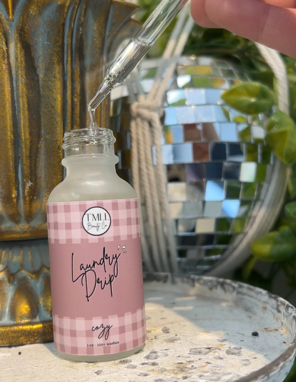 Luxe Laundry Drip by TMLL Beauty / Cozy - BFF Here