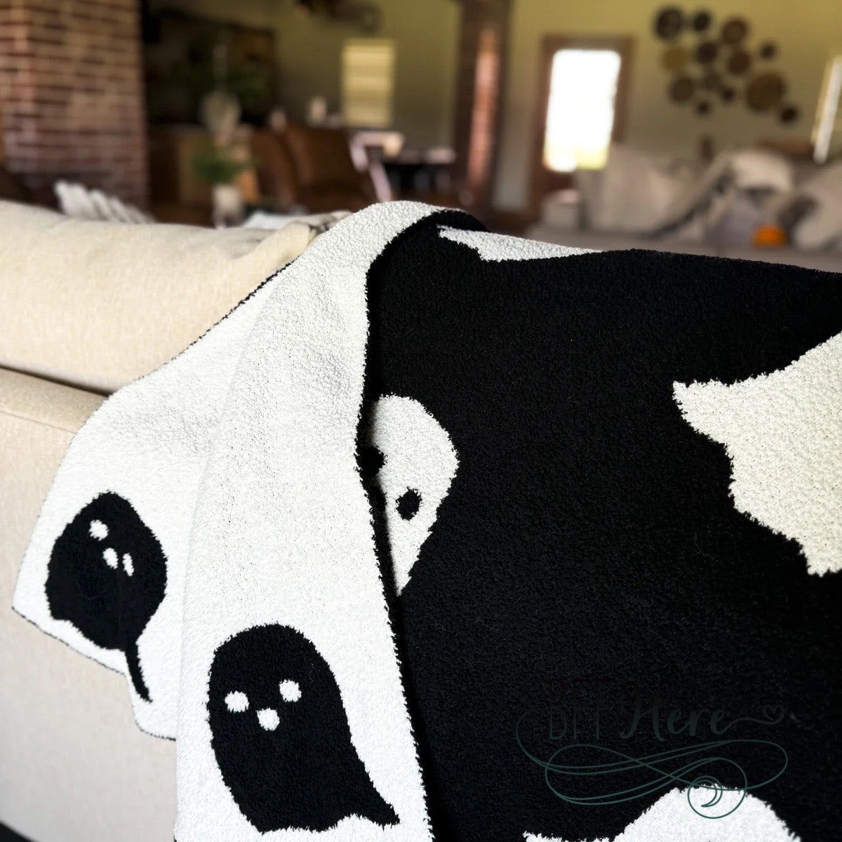 Ghostly Snuggles Blanket / Choice of Color - BFF Here