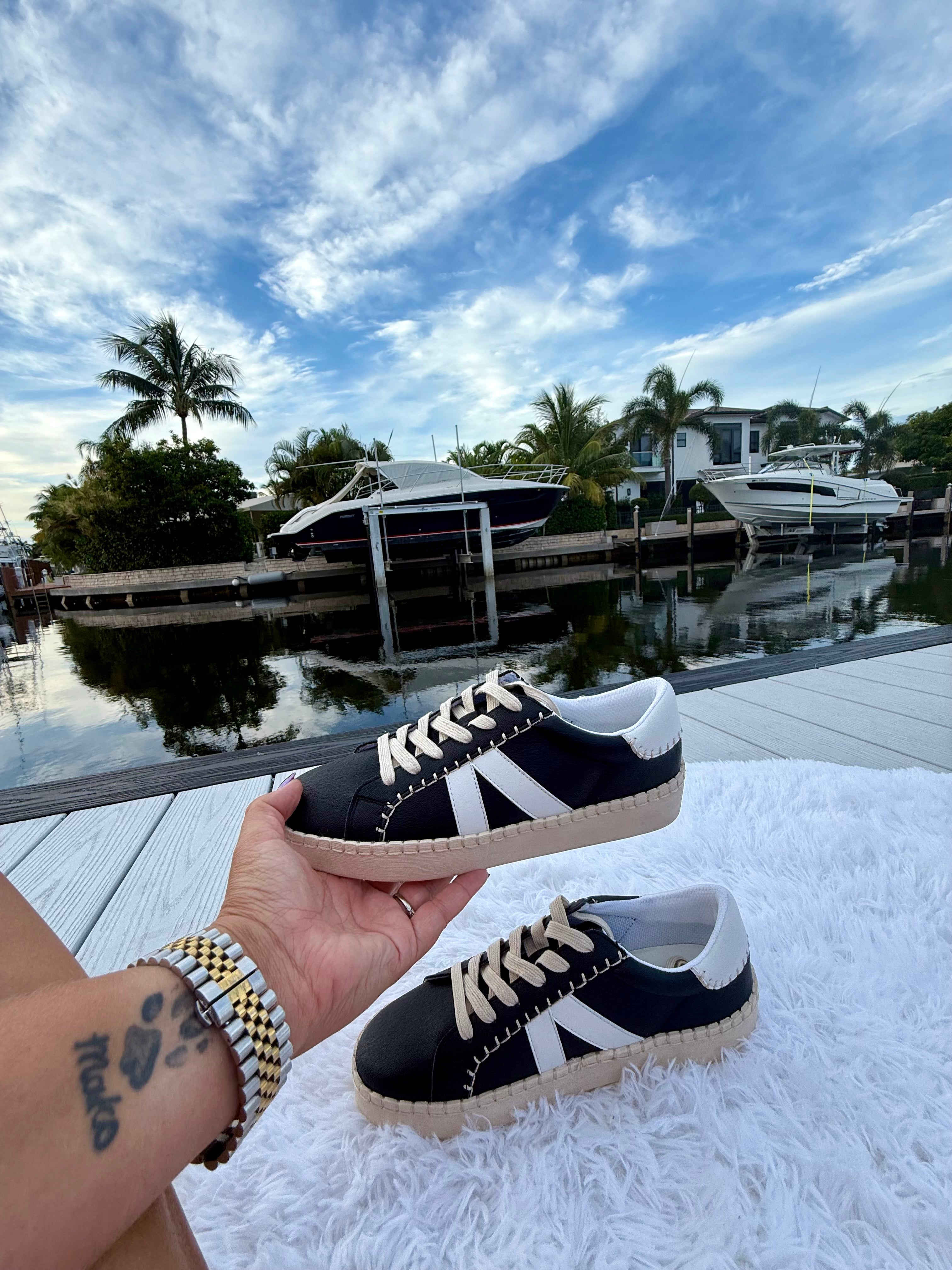 Friend Zone / Black by Corkys - BFF Here