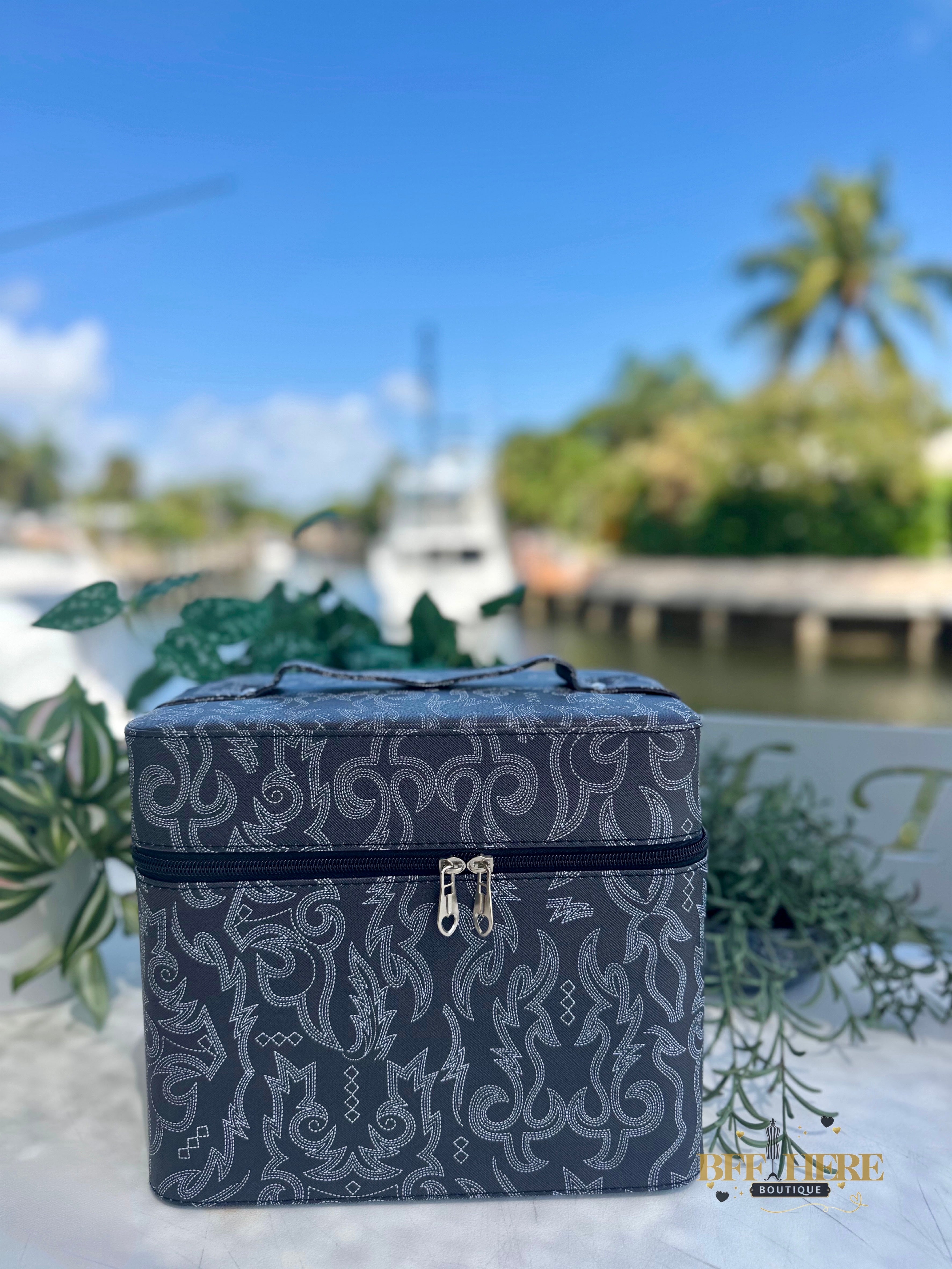 Good For The Soul Makeup Box by Sterling Kreek - BFF Here