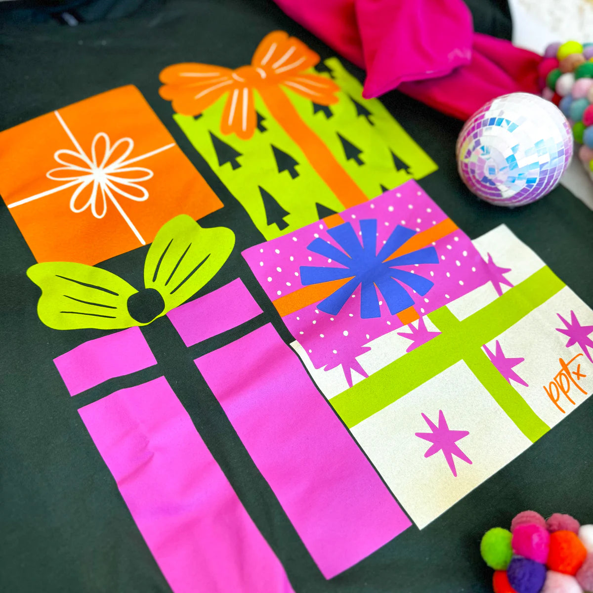 Presents Tree Tee - BFF Here