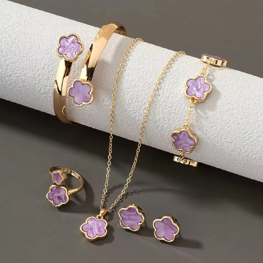 PREORDER: Timeless Clover 5-Piece Jewelry Collection (ETA: August)