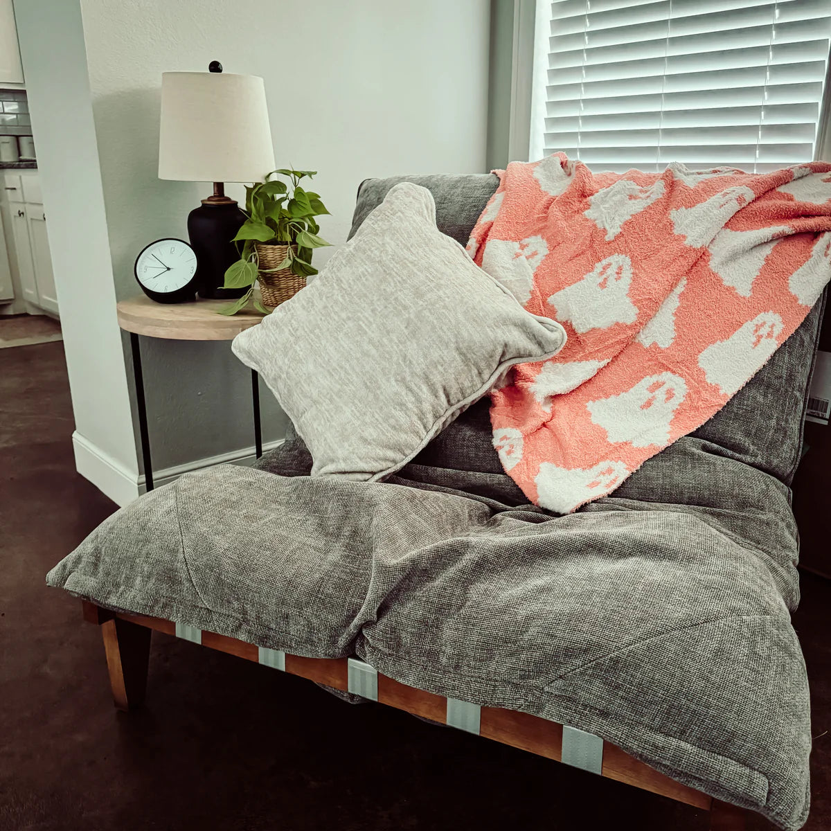 Coral Boo Blanket - BFF Here