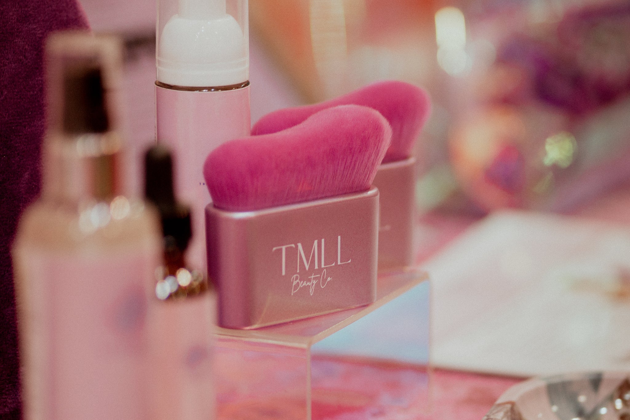 Self Tan Contour & Blending Brush-250 - TMLL Beauty Co - Tan-TMLL Beauty Co-[option4]-[option5]-[option6]-Leather & Lace Boutique Shop