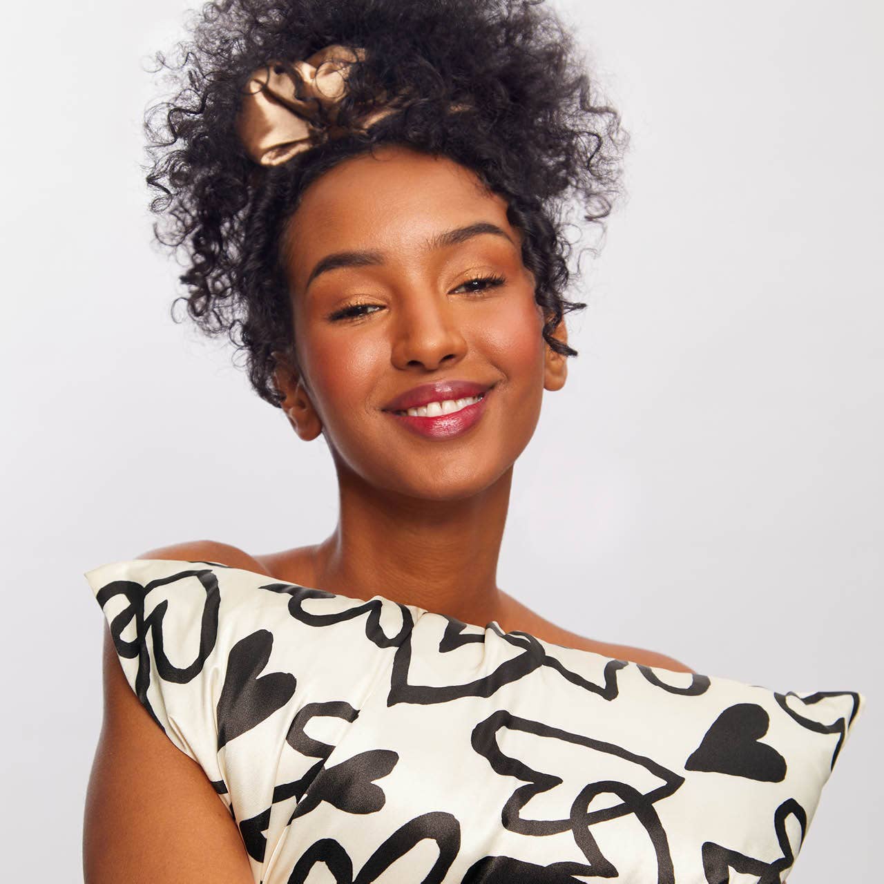 Standard Satin Pillowcase - Heart - BFF Here