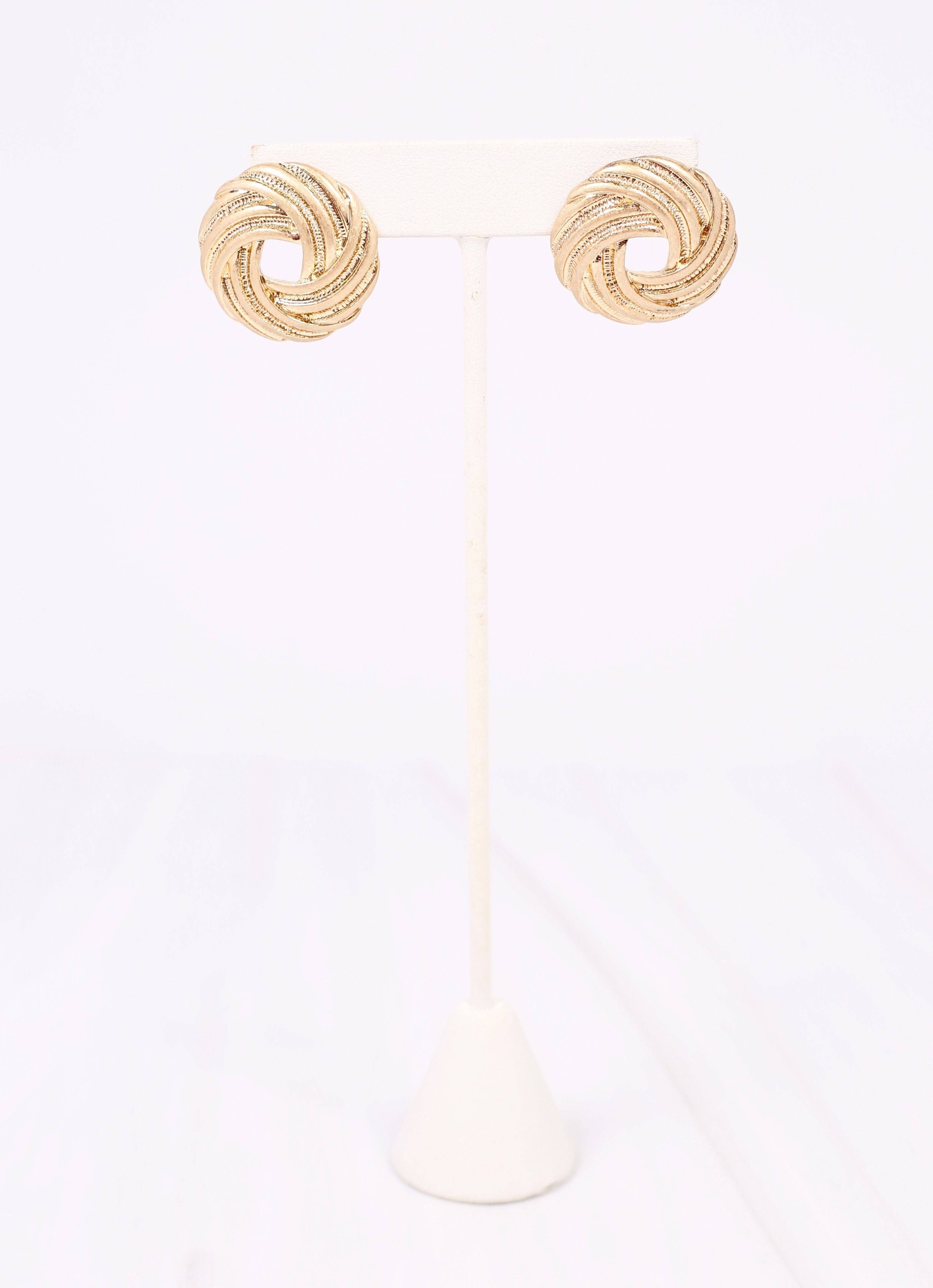 Eileen Knot Stud Earring - BFF Here