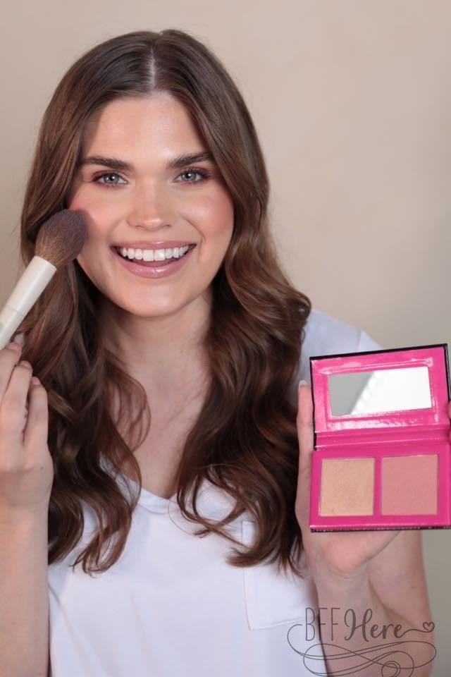 Side Hustle Blush & Highlighter Cheek Palette - BFF Here