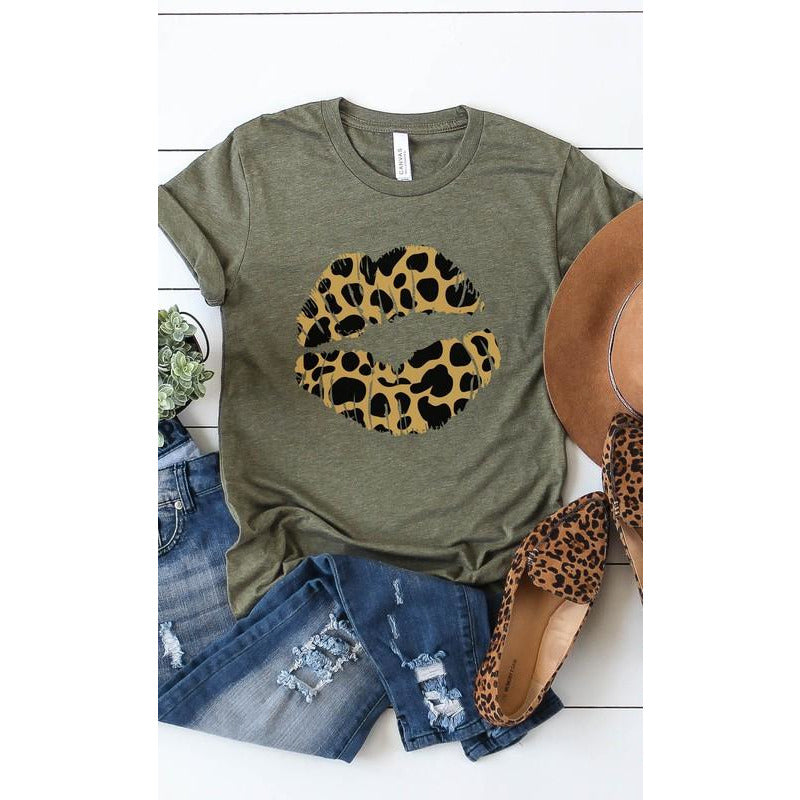 Leopard Lips Graphic Tee - BFF Here