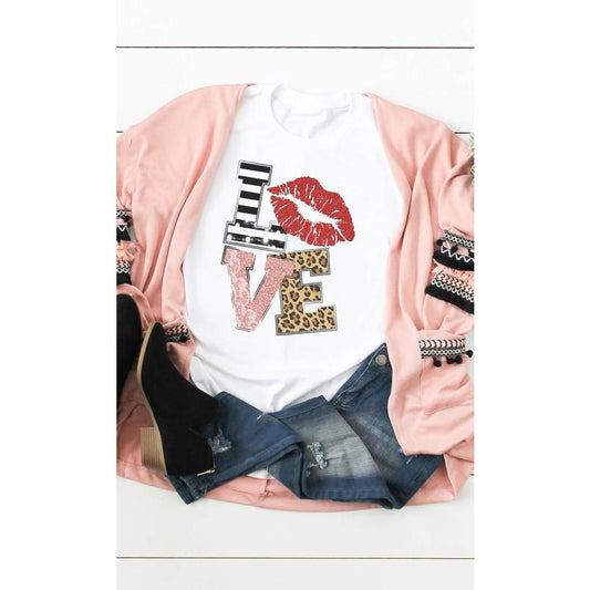 LOVE with Lips Graphic Tee - BFF Here