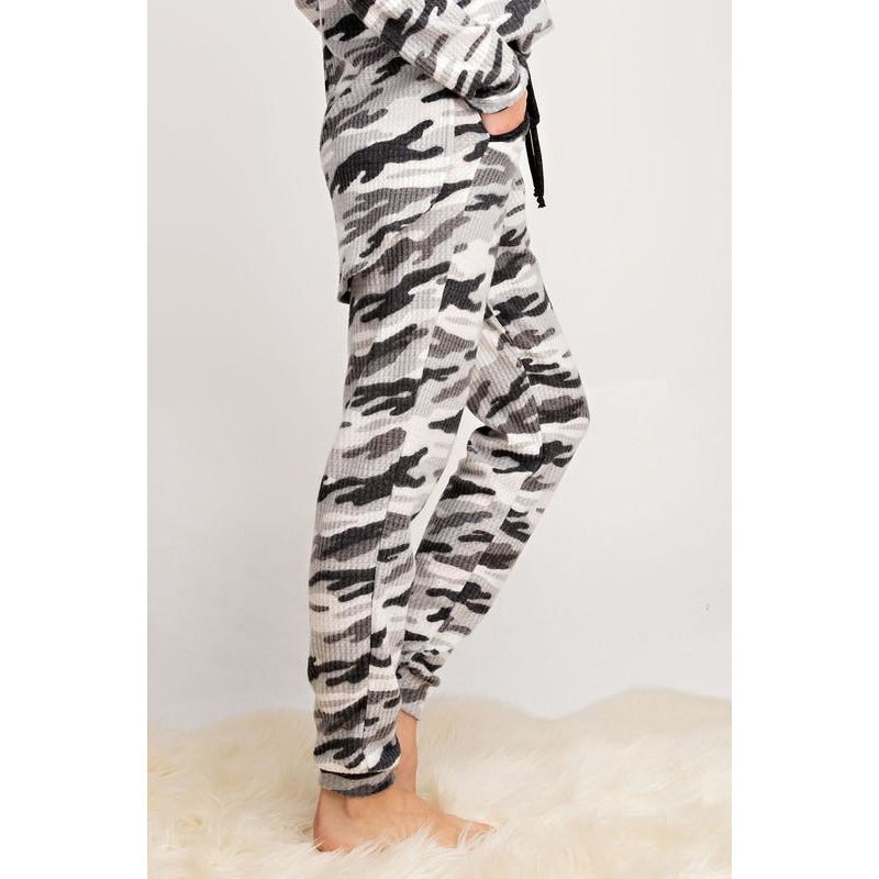 Camo Print Lounging Pants - BFF Here