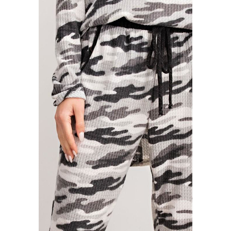 Camo Print Lounging Pants - BFF Here