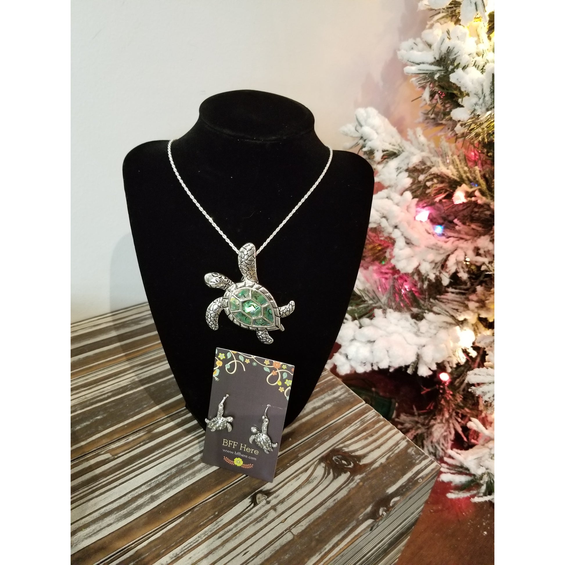 Sea Turtle Abalone Pendant & Earring Set - BFF Here