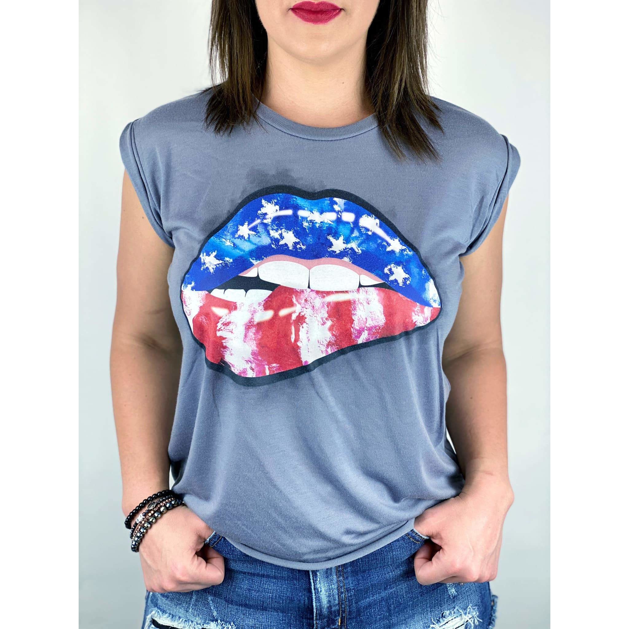 Kiss To America Graphic Tee - BFF Here