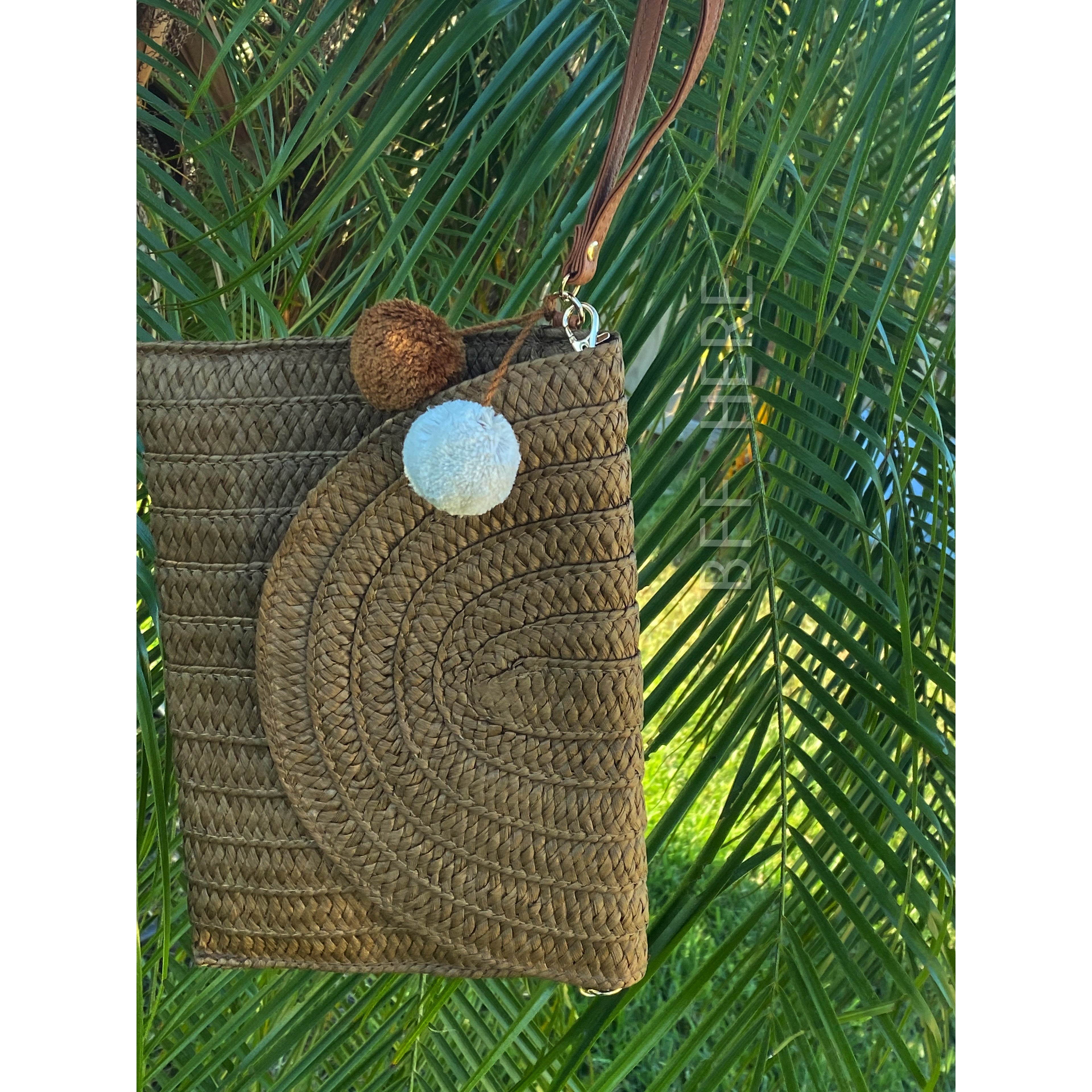 Cari Clutch - BFF Here