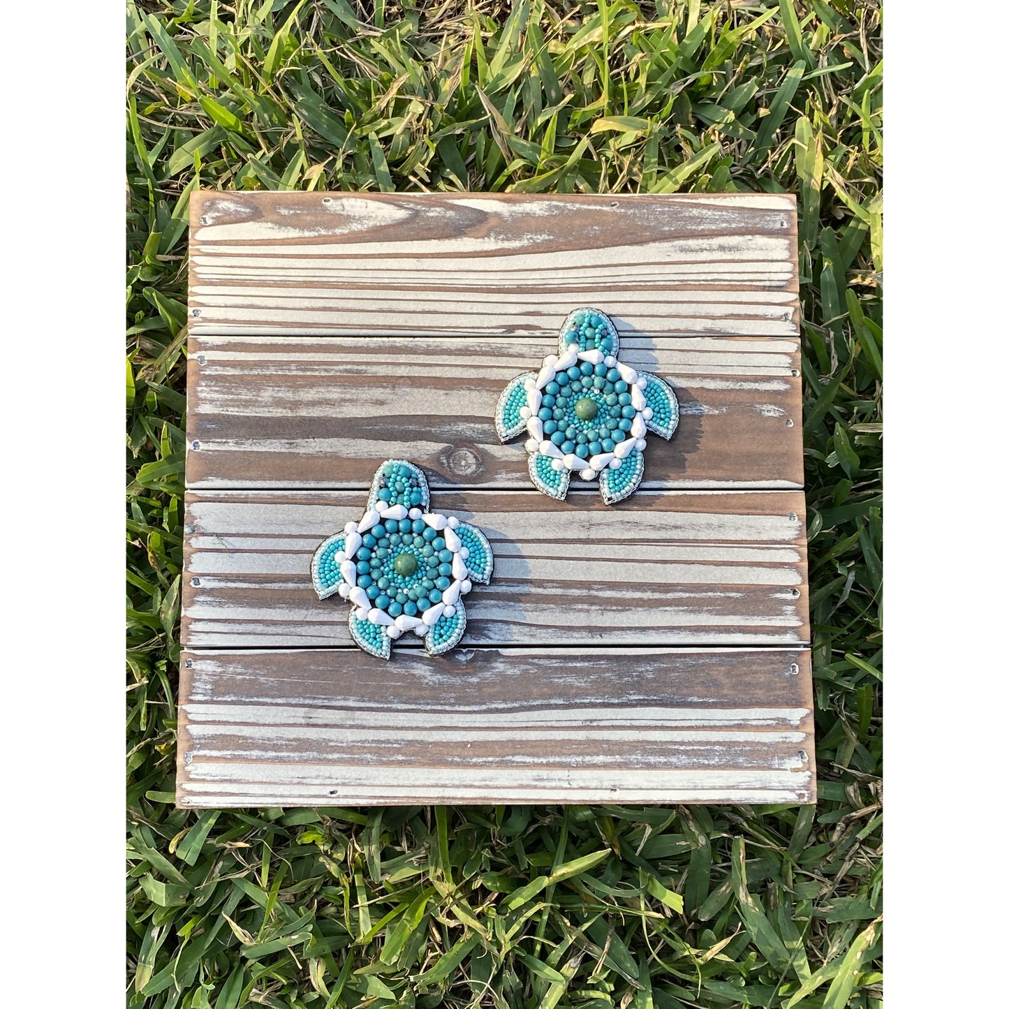 Turquoise Seed Bead Turtle Earrings - BFF Here