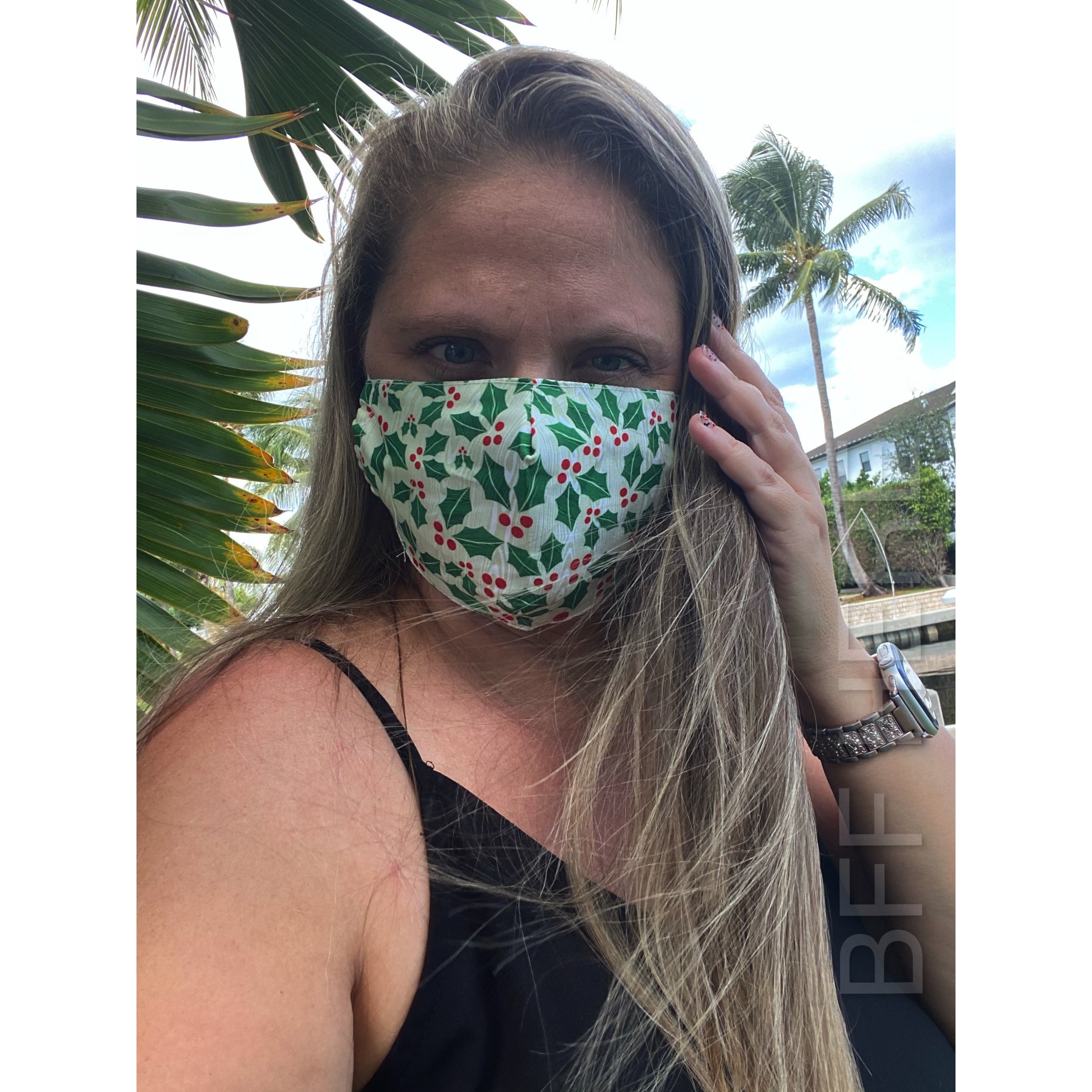 White Holly Adjustable Face Mask - Adult - BFF Here