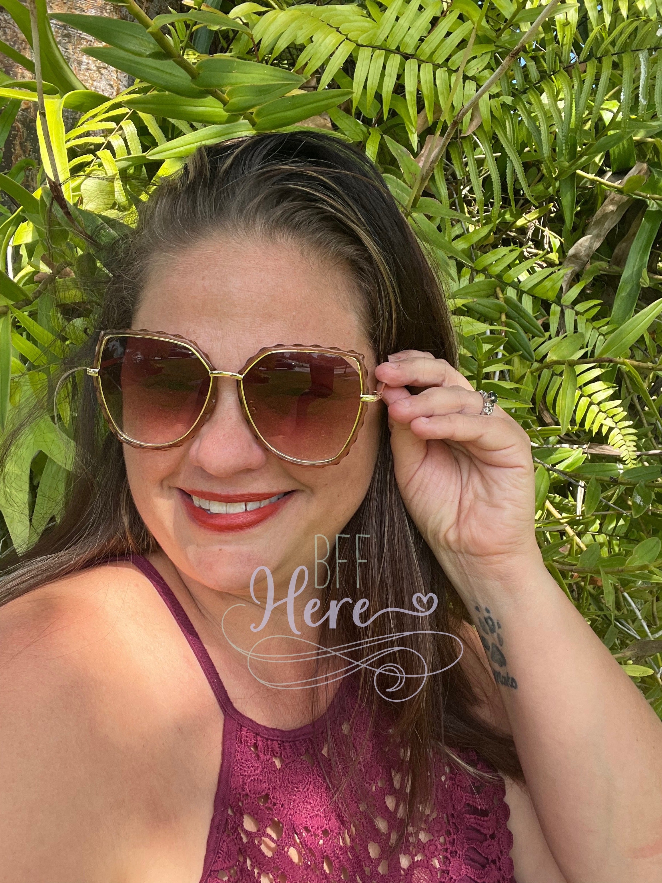 Manhattan Scalloped Framed Sunglasses - BFF Here