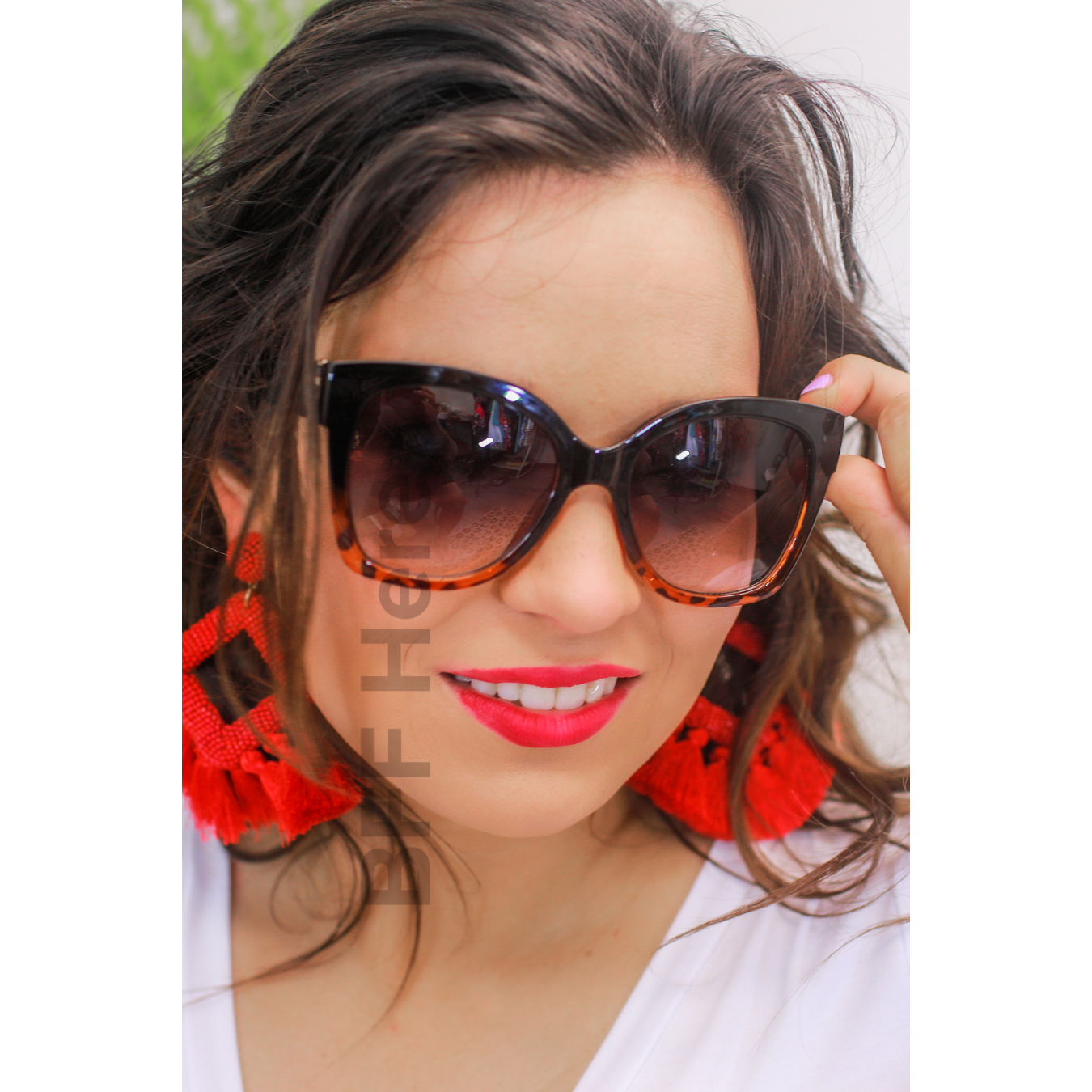 Red Carpet Cat Eye Sunglasses - Choice of Color - BFF Here