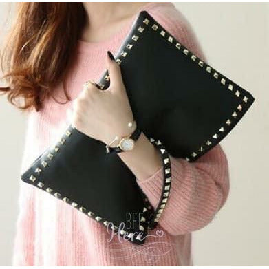 Amelia Black Rivet Wristlet - BFF Here