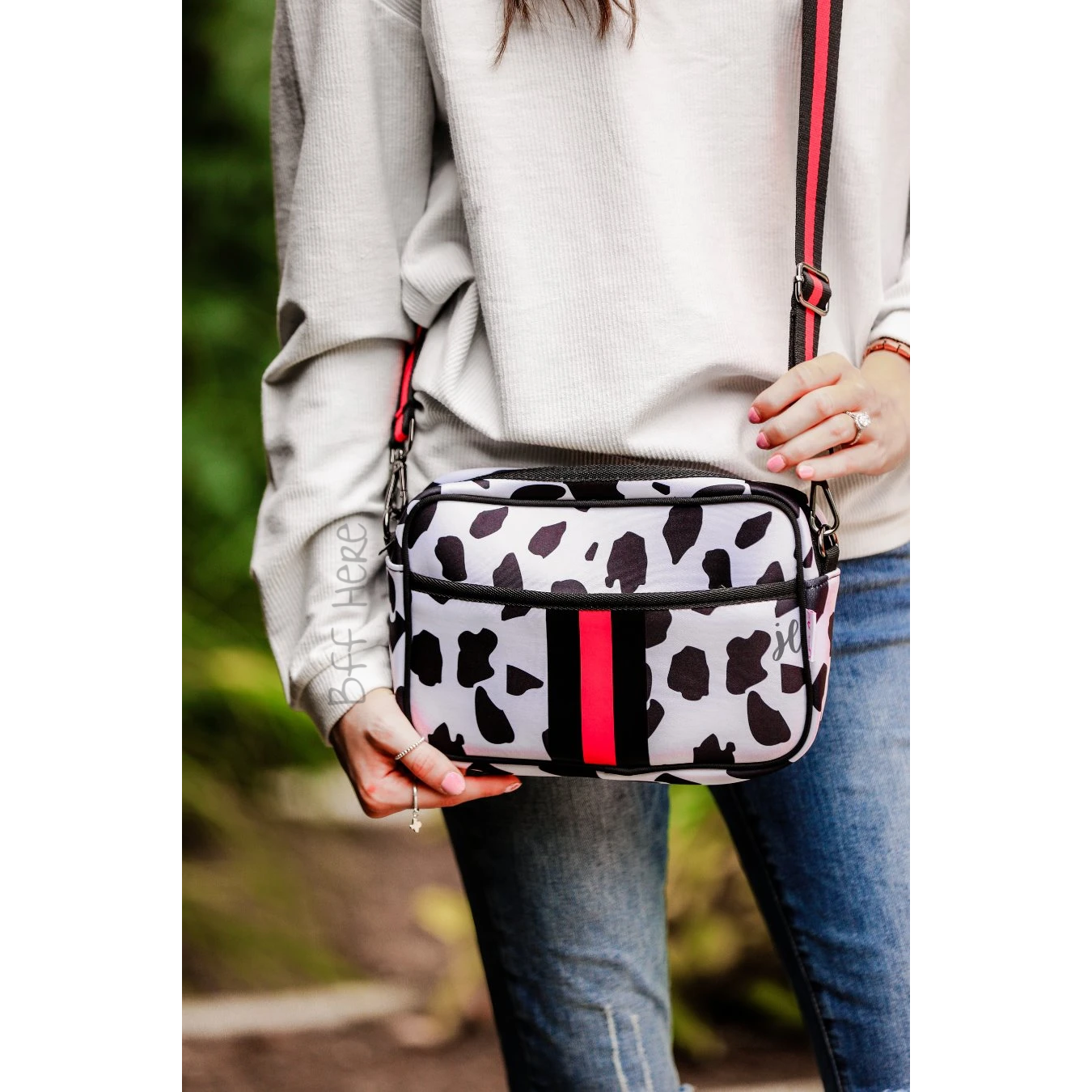 Neoprene Messenger -- Cruella - BFF Here