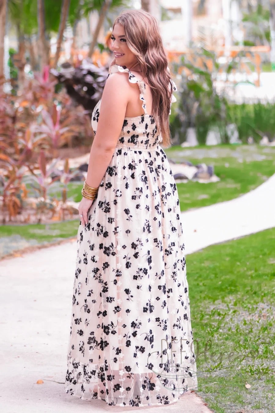 PREORDER-Bluebell Applique Maxi Dress - BFF Here