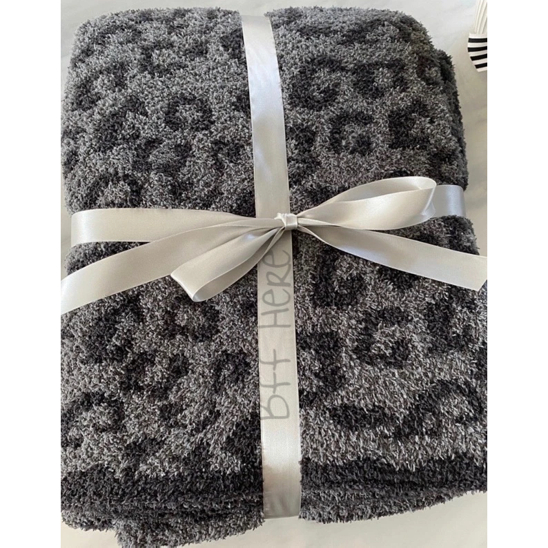 Dreamy Luxe Leopard Blanket - BFF Here