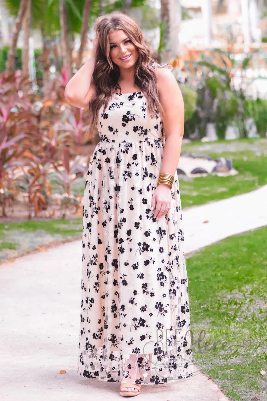 PREORDER-Bluebell Applique Maxi Dress - BFF Here