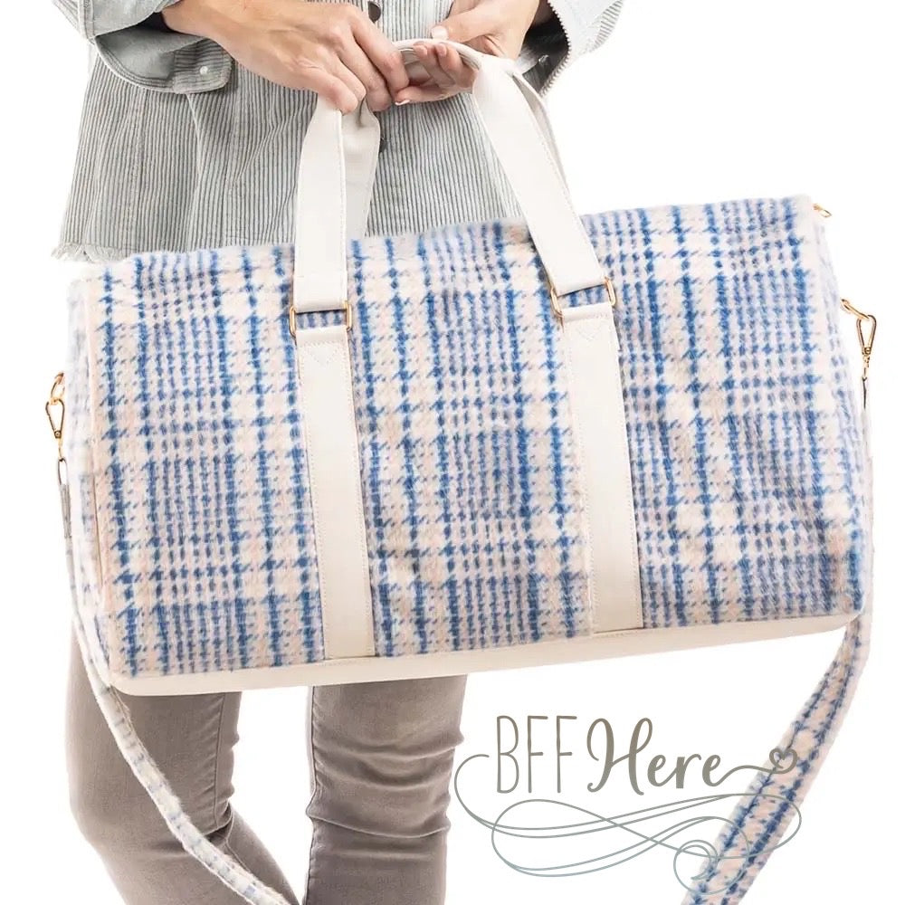 PREORDER—Houndstooth Faux Fur Weekender Bag /Blue - BFF Here