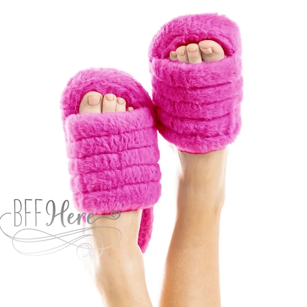 Preorder—Faux Fur Slippers / Fuchsia - BFF Here