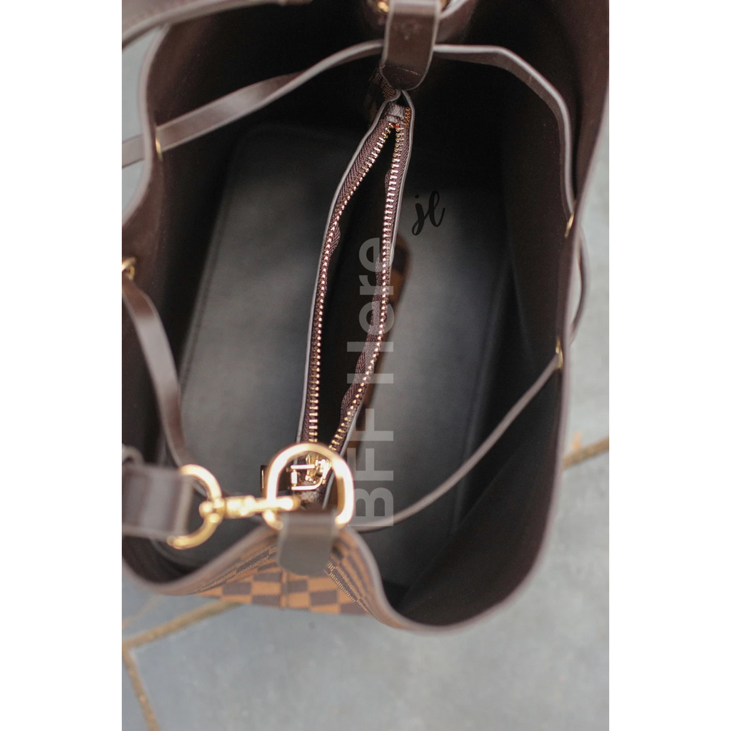 Crew Checkered Bucket Bag - BFF Here