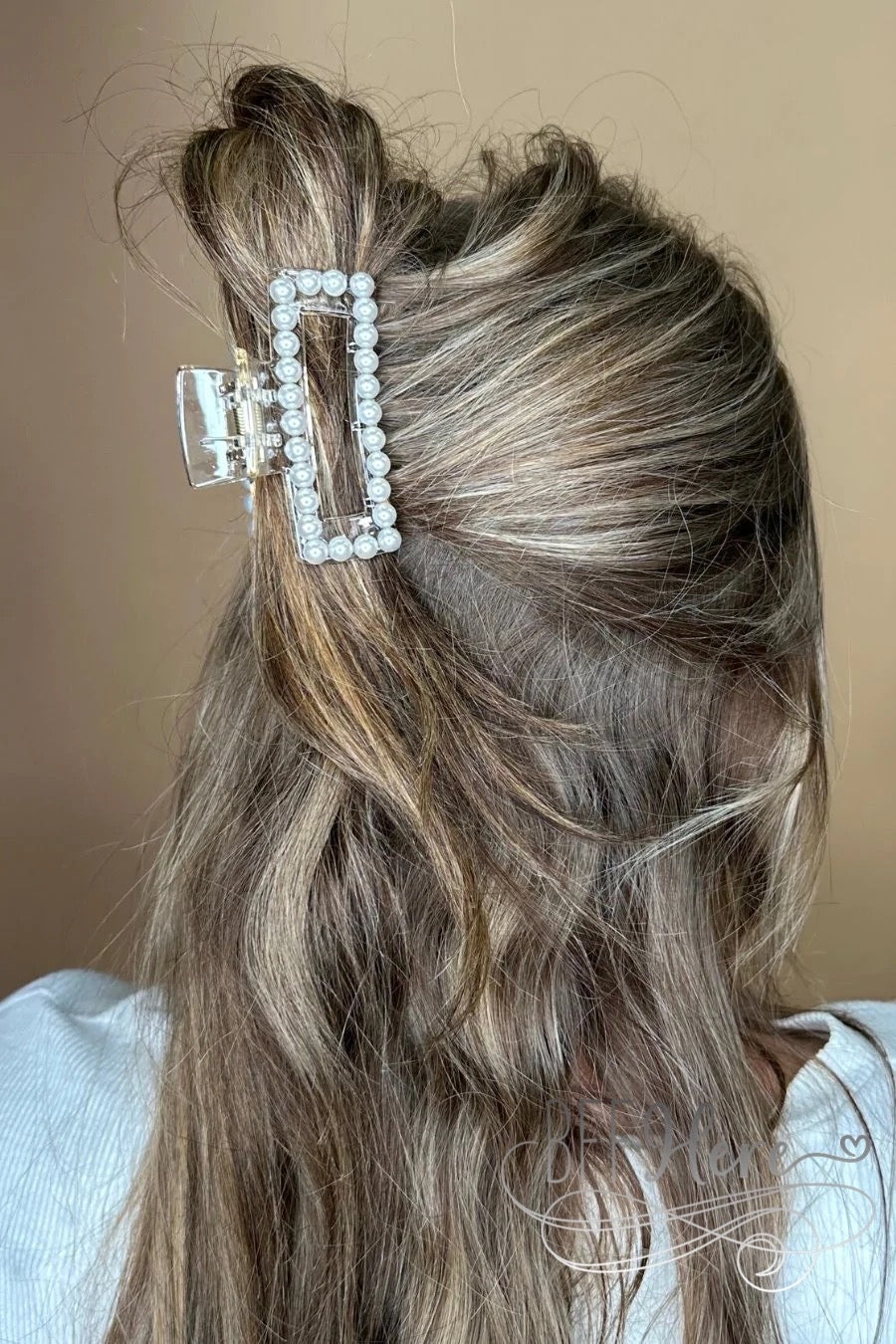Piper Pearl Claw Clip - BFF Here