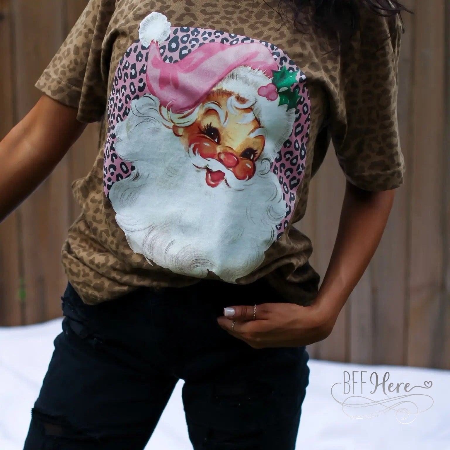 PREORDER—Vintage Santa T-Shirt - BFF Here