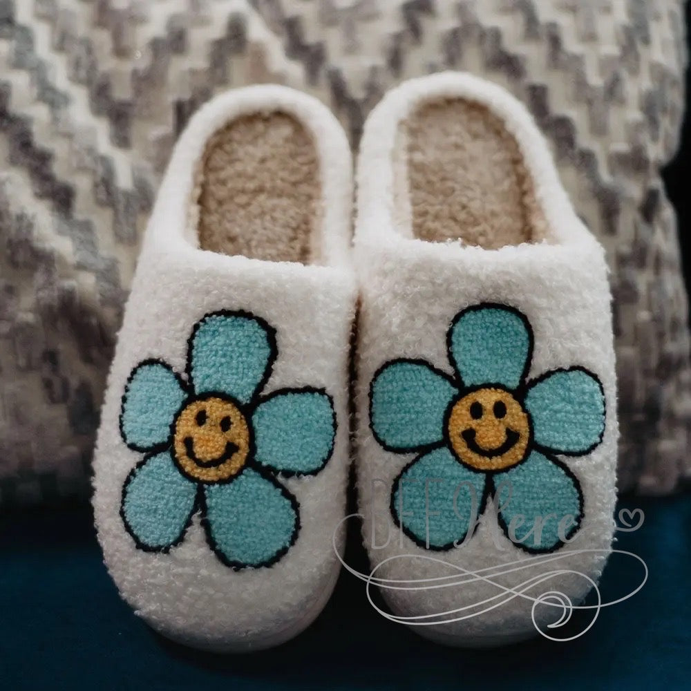 PREORDER—Mint Daisy Happy Face Slippers - BFF Here