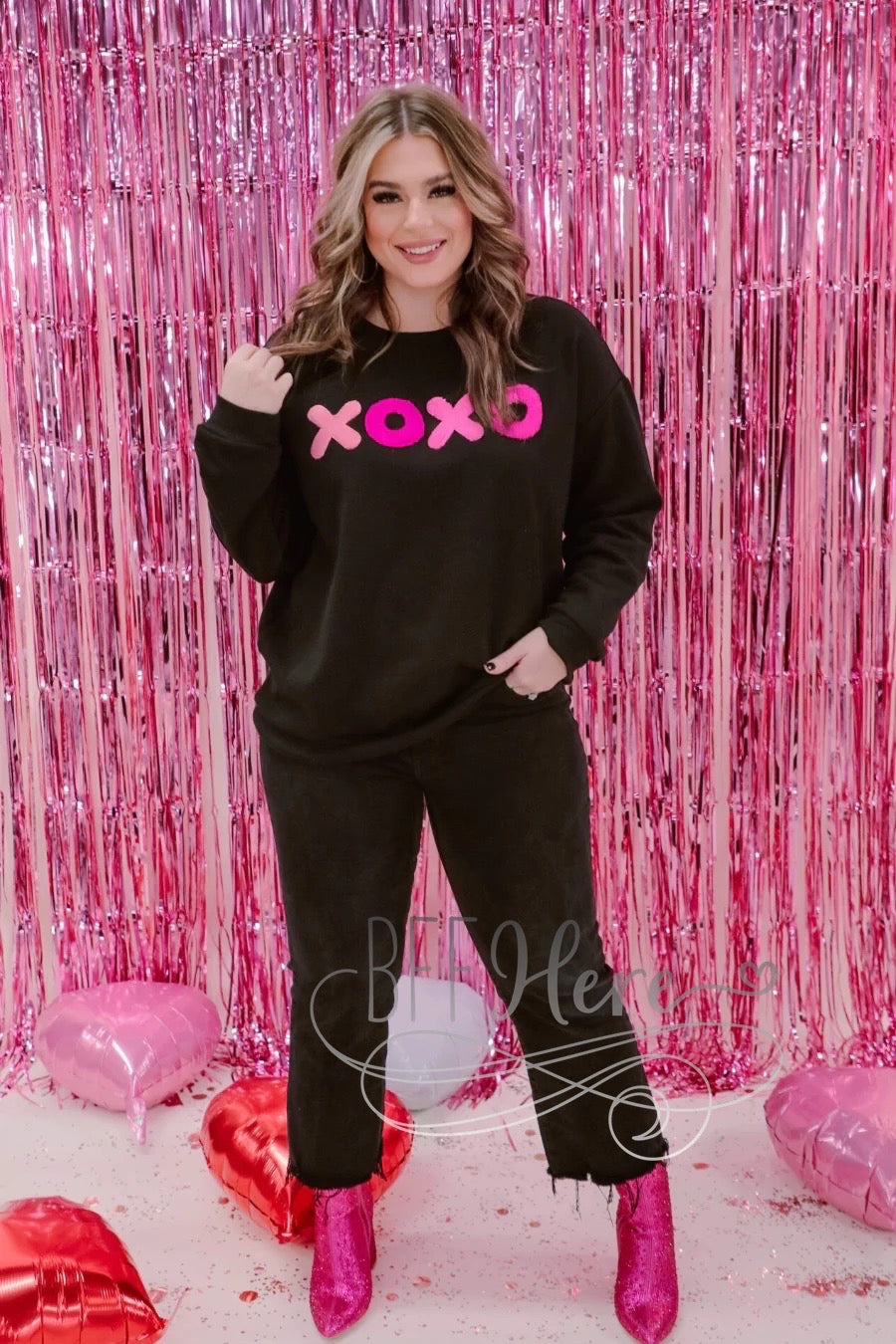 PREORDER-XOXO Patch Sweatshirt - BFF Here