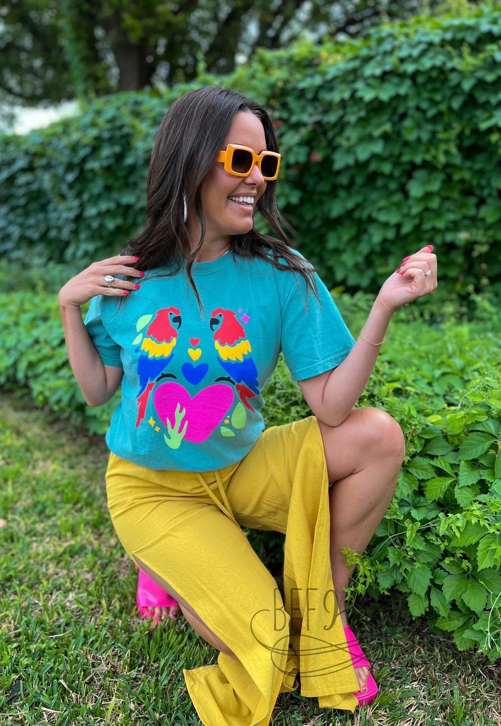 Preorder—Macaw Love Birds T-Shirt - BFF Here