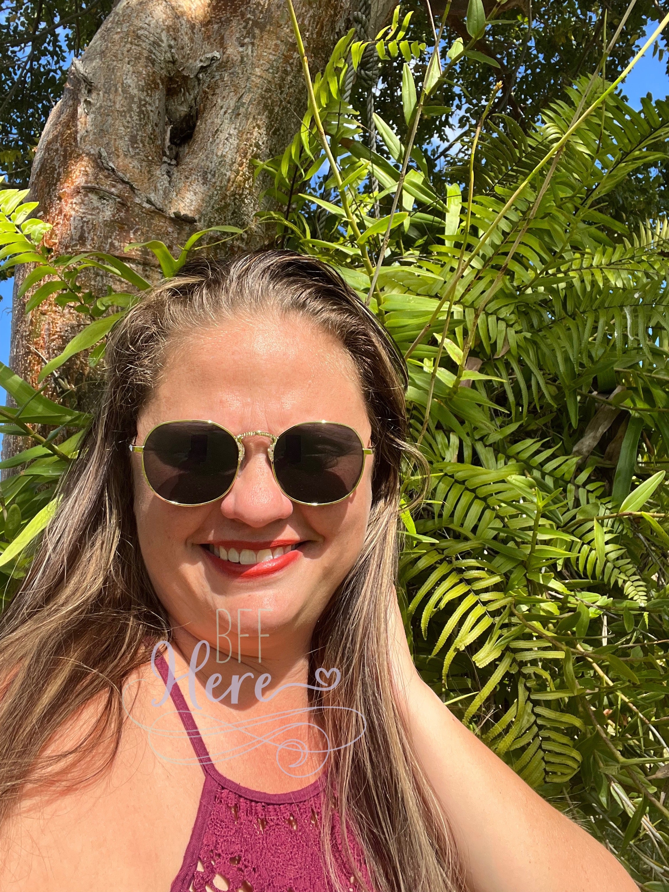 Total Babe Retro Sunglasses - BFF Here