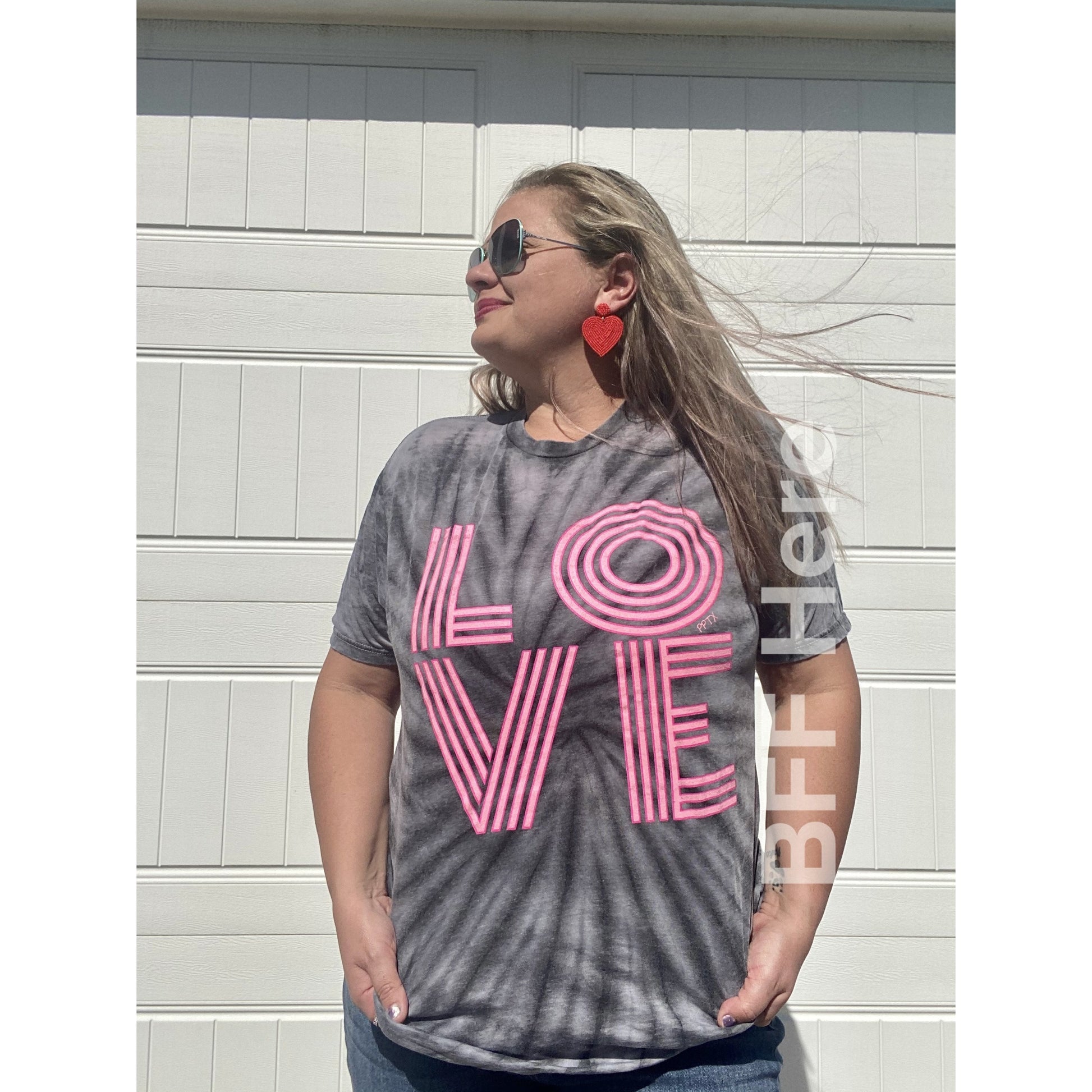 Retro Love T-Shirt - BFF Here