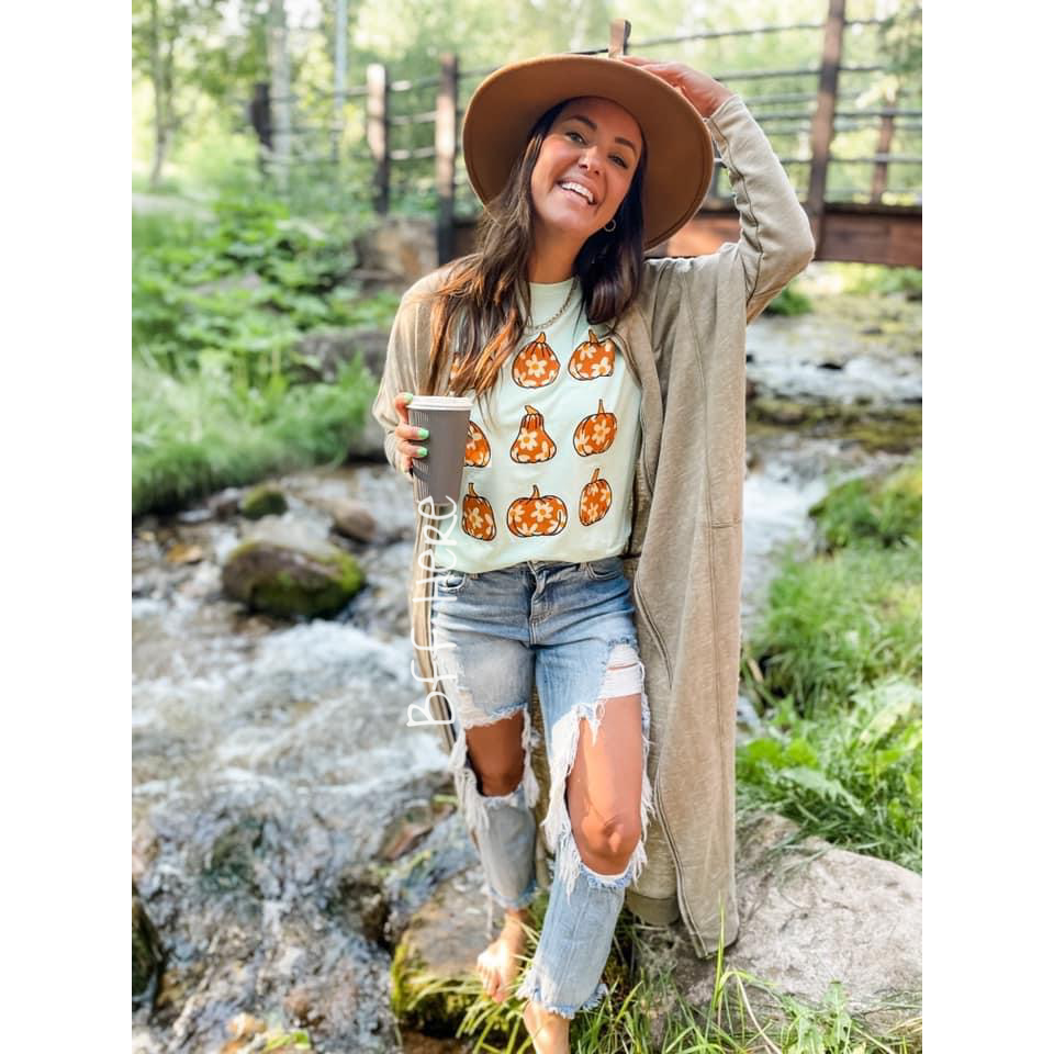 Daisy Pumpkin T-Shirt - BFF Here